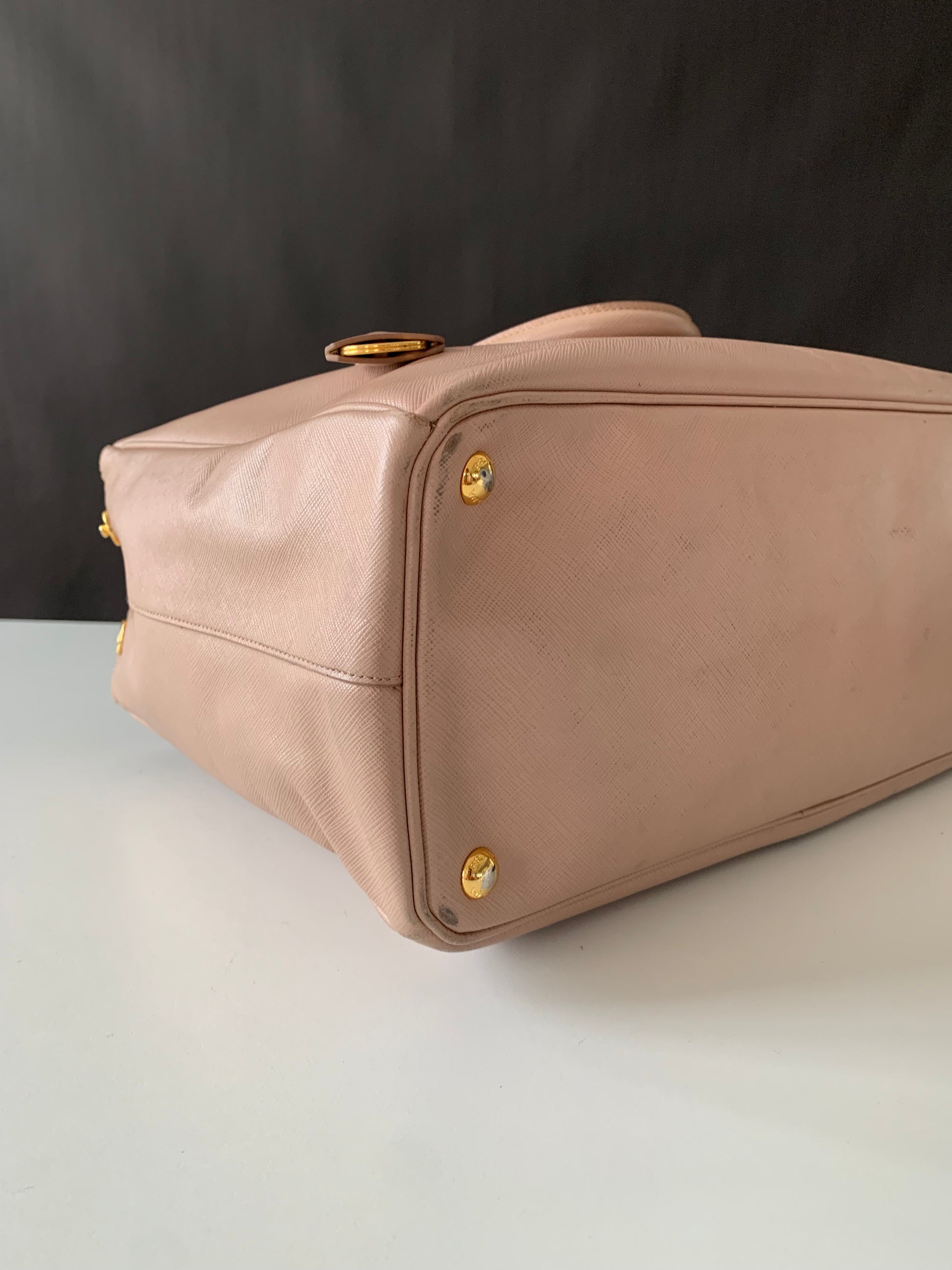Prada Saffiano Lux Galleria Large