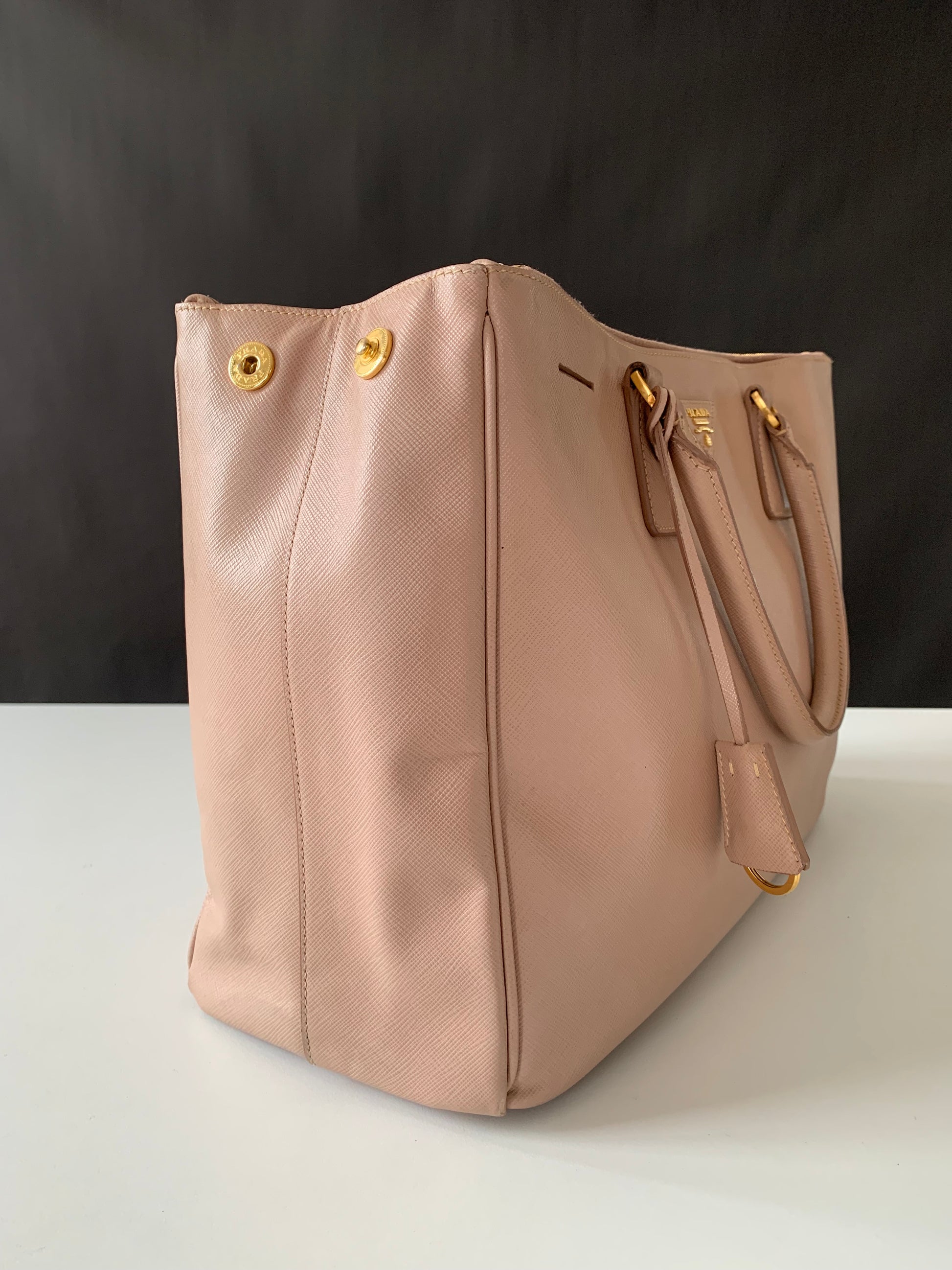 Prada Saffiano Lux Galleria Large