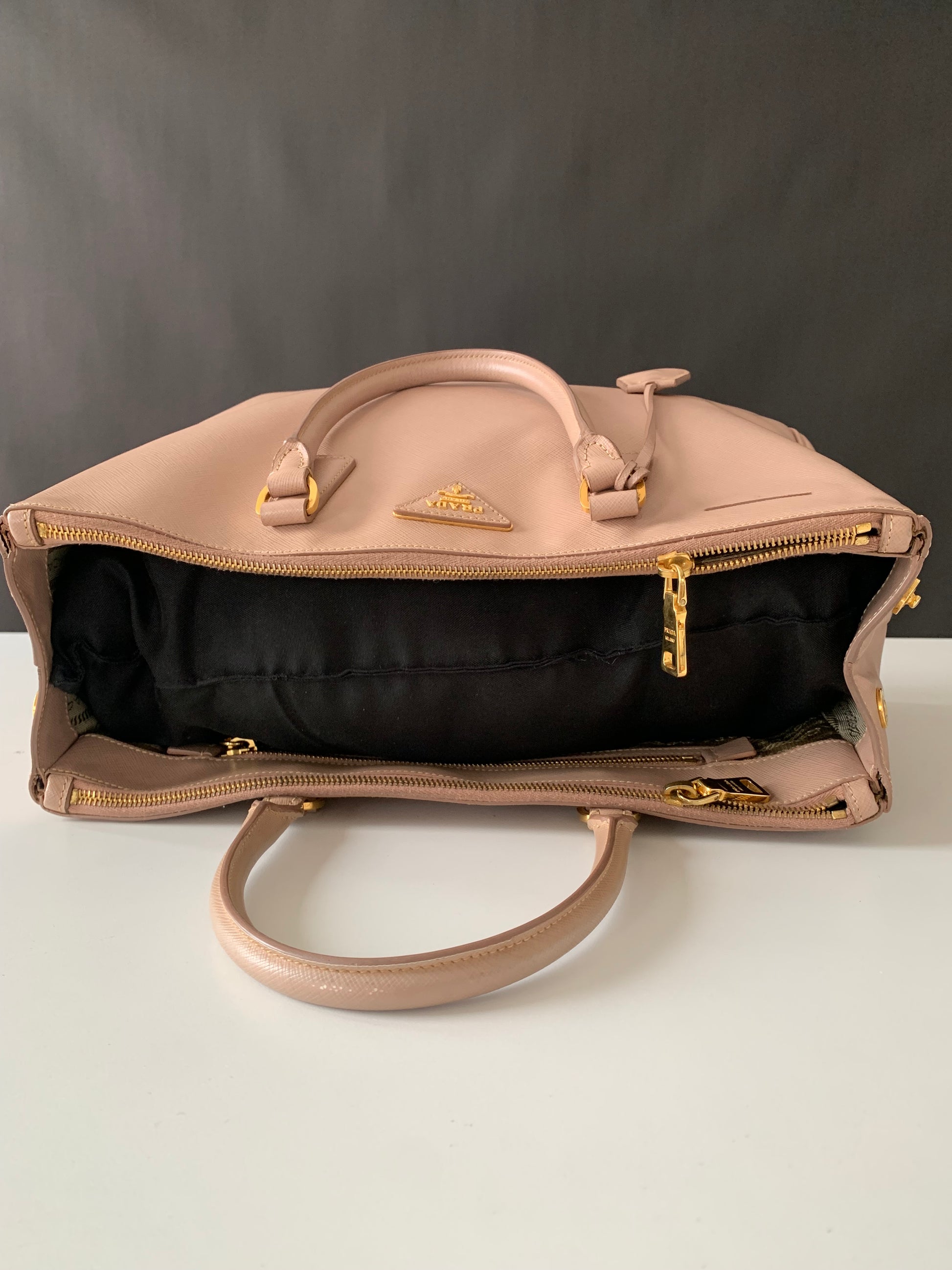 Prada Saffiano Lux Galleria Large