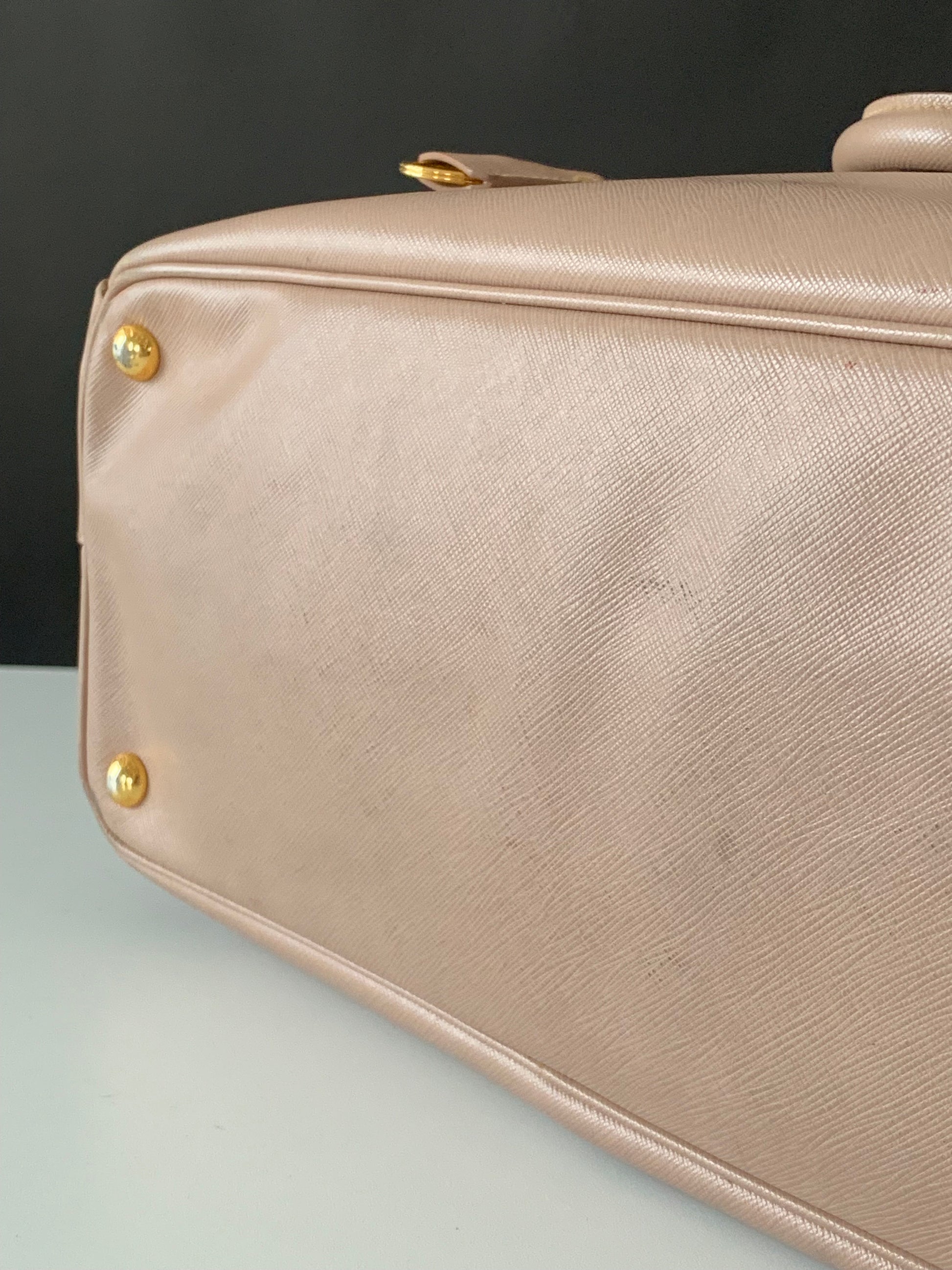 Prada Saffiano Lux Galleria Large