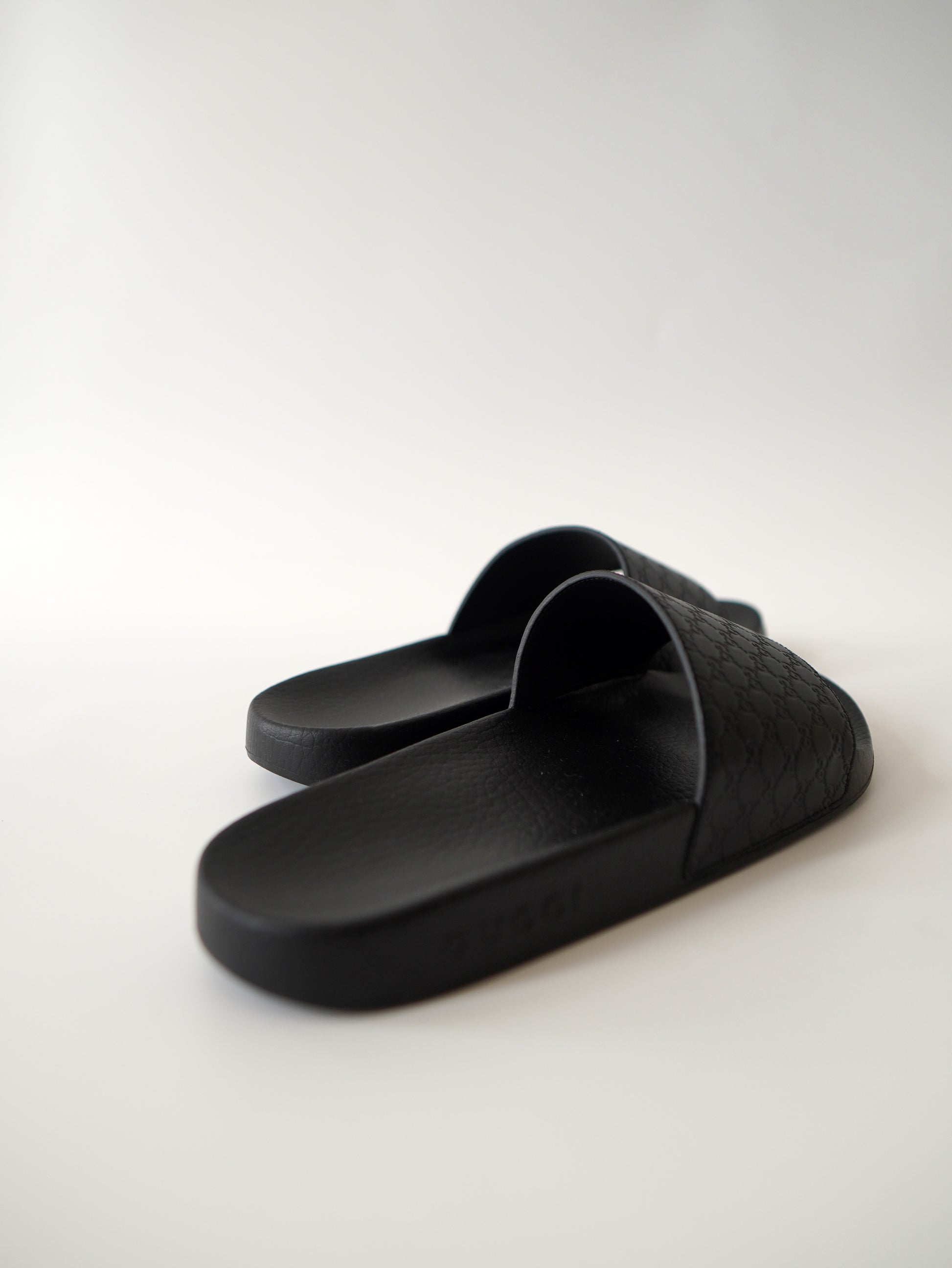 Gucci Microguccissima Slides 5M 39W