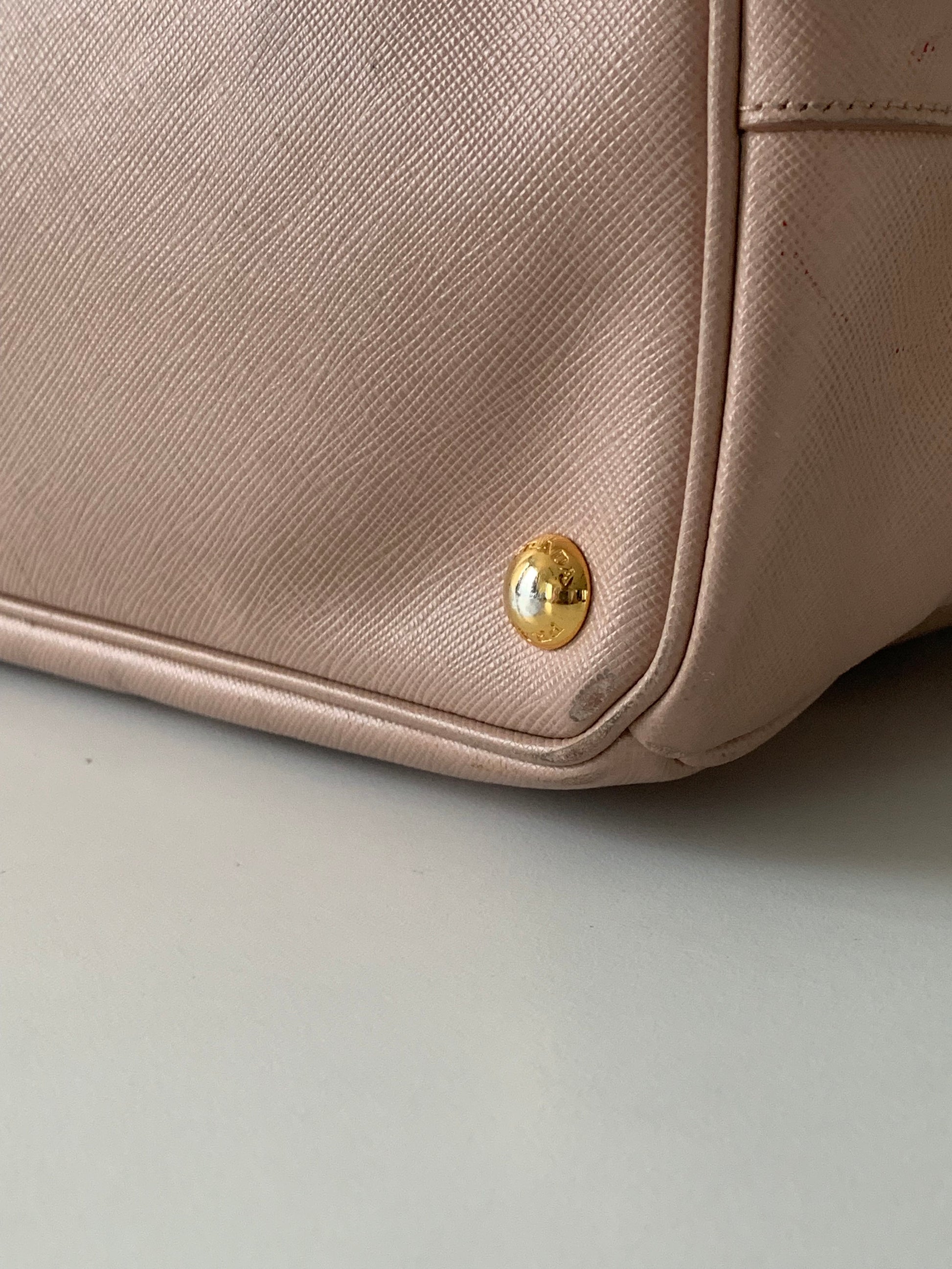 Prada Saffiano Lux Galleria Large