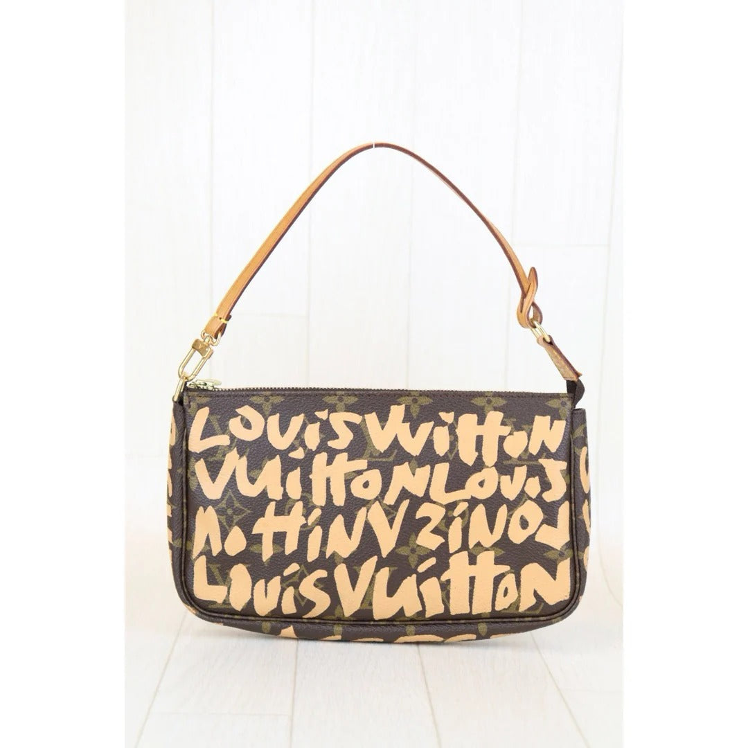 Louis Vuitton	Pochette Graffiti Monogram