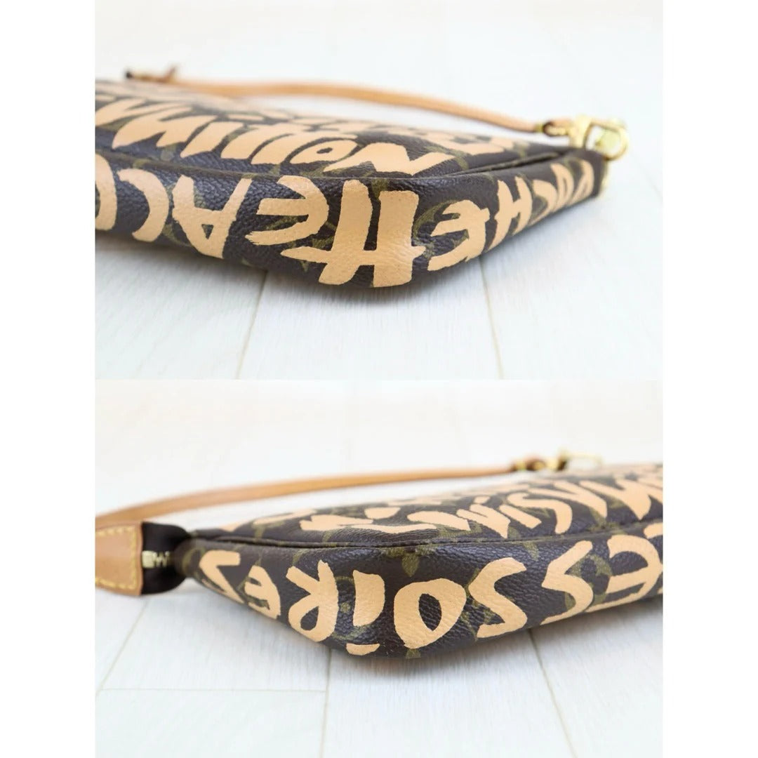 Louis Vuitton	Pochette Graffiti Monogram