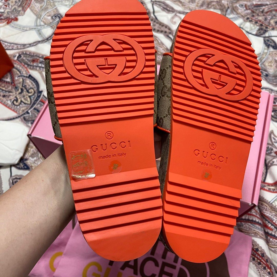 GUCCI x THE NORTH FACE GG Slides 37