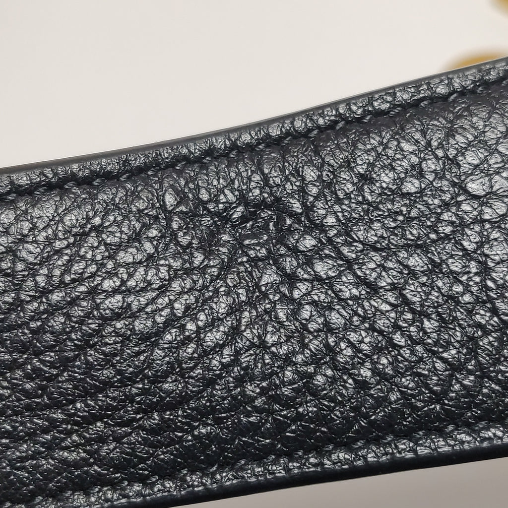 Saint Laurent Le 5 À 7 Bea Tote Black