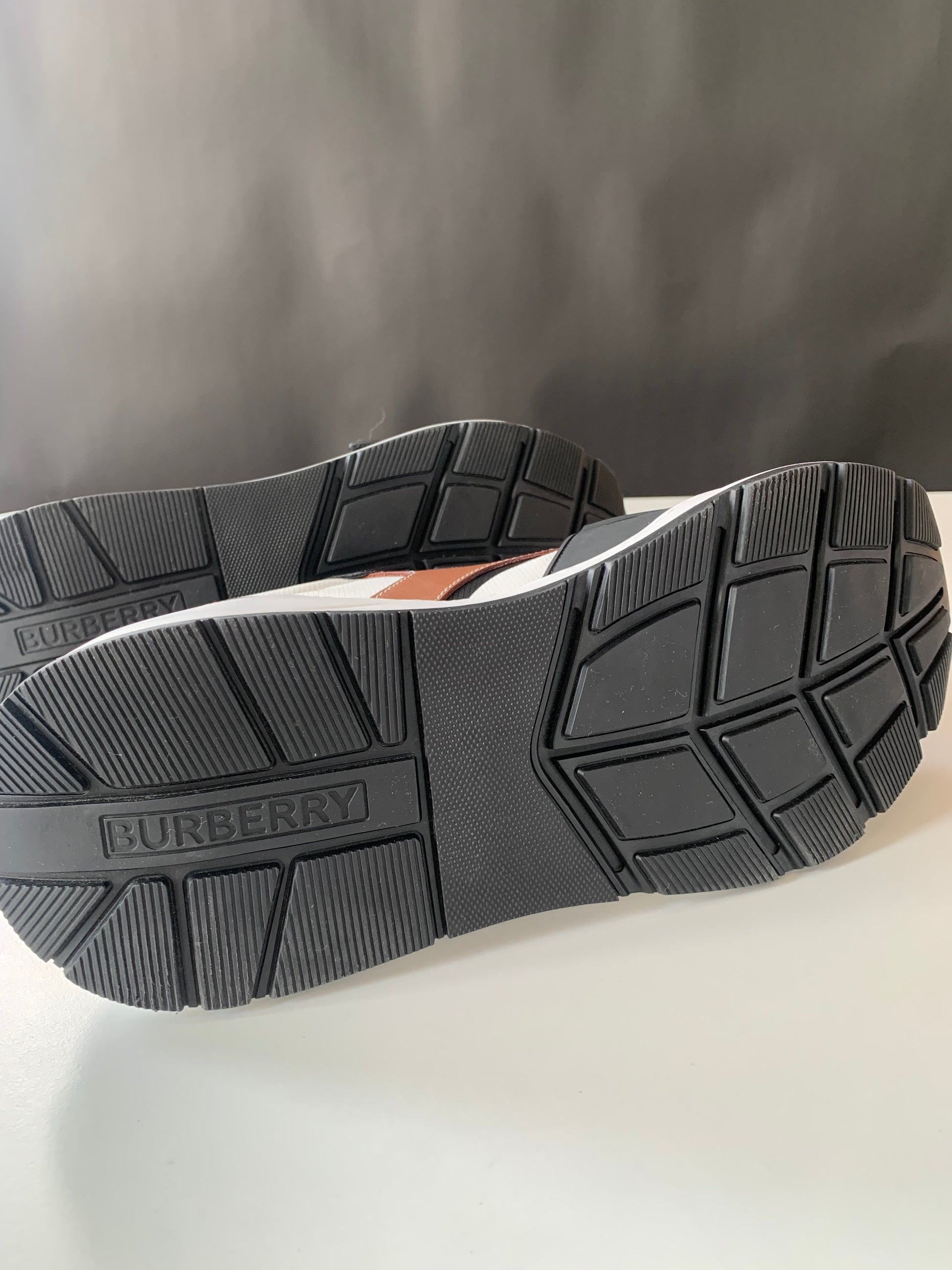 Burberry Ramsey Sneakers 41