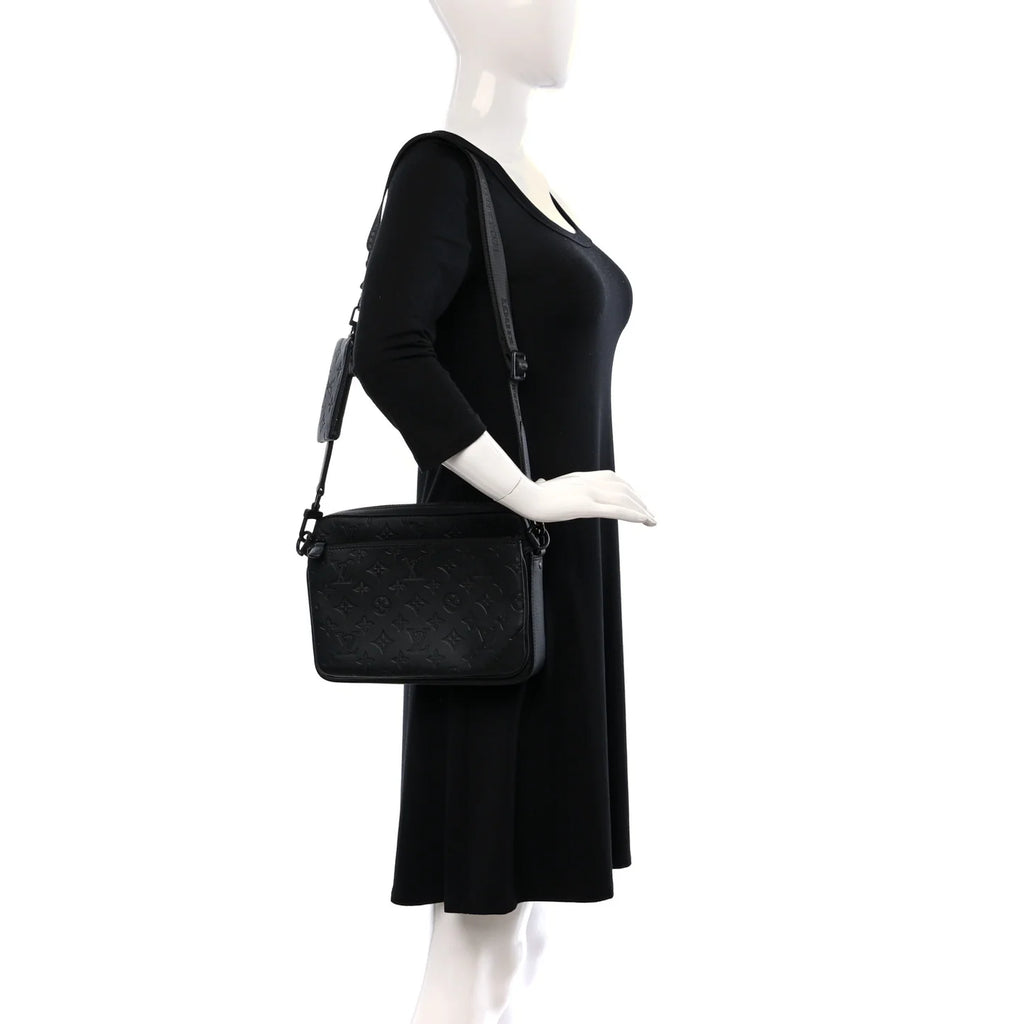 Louis Vuitton	Trio Messenger