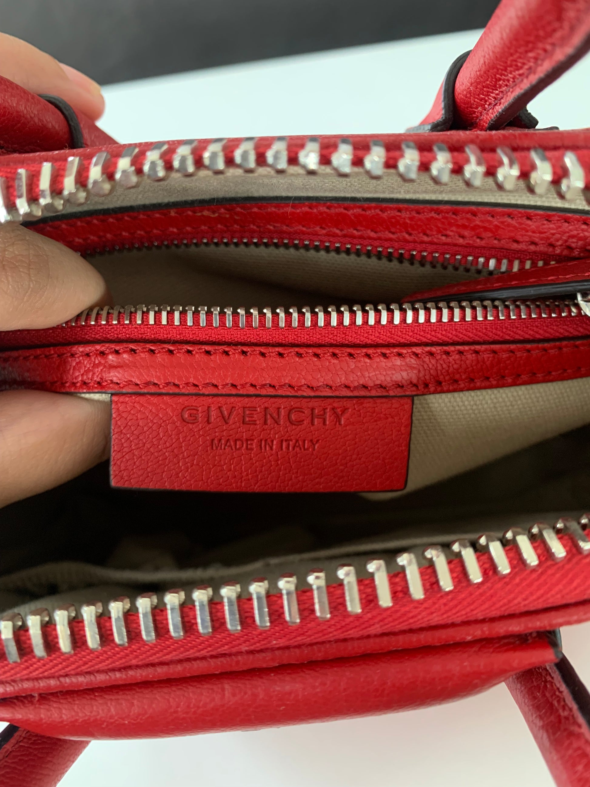 Givenchy Antigona Mini