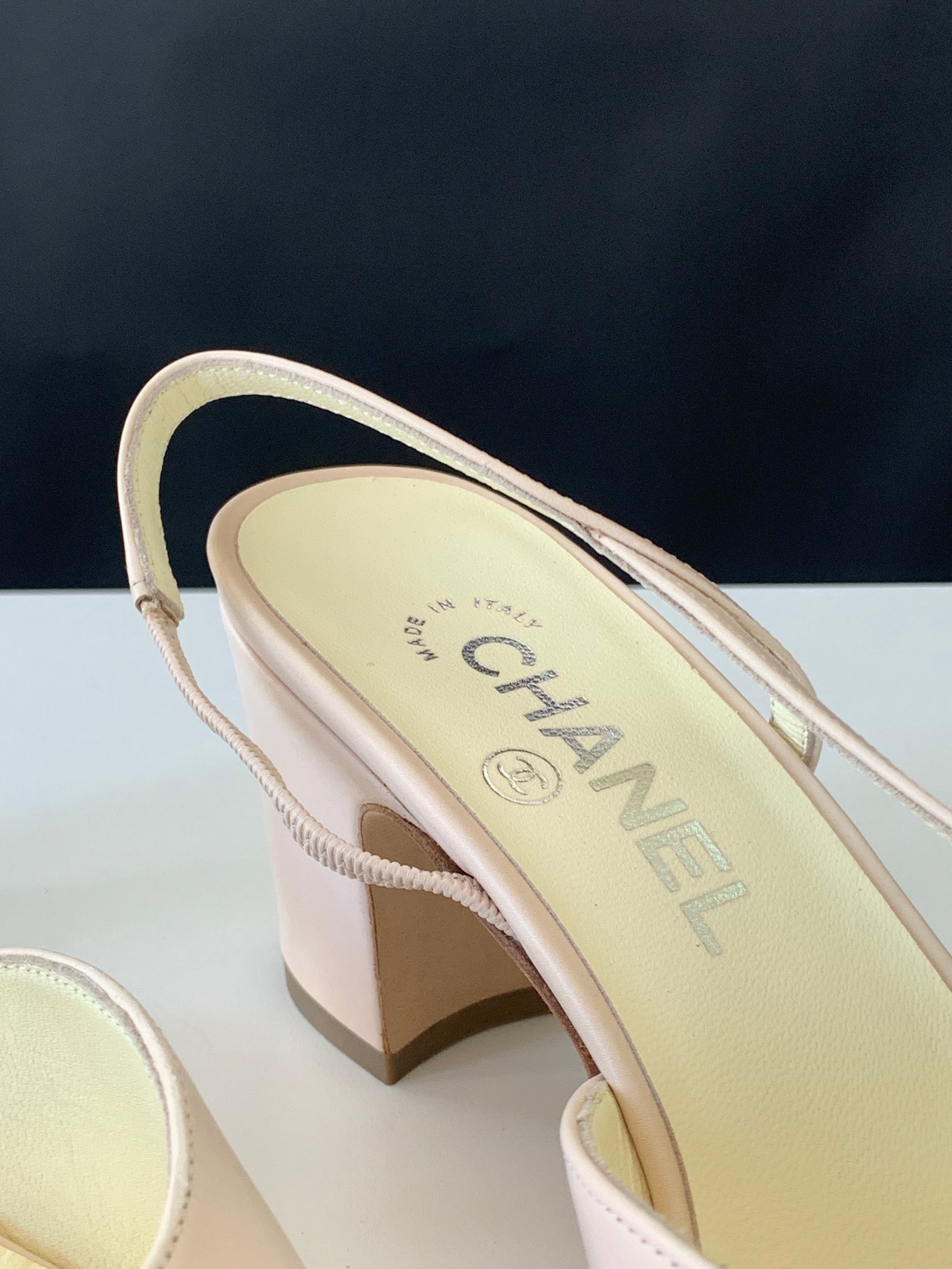 Chanel Cap Toe Slingback Pumps 38