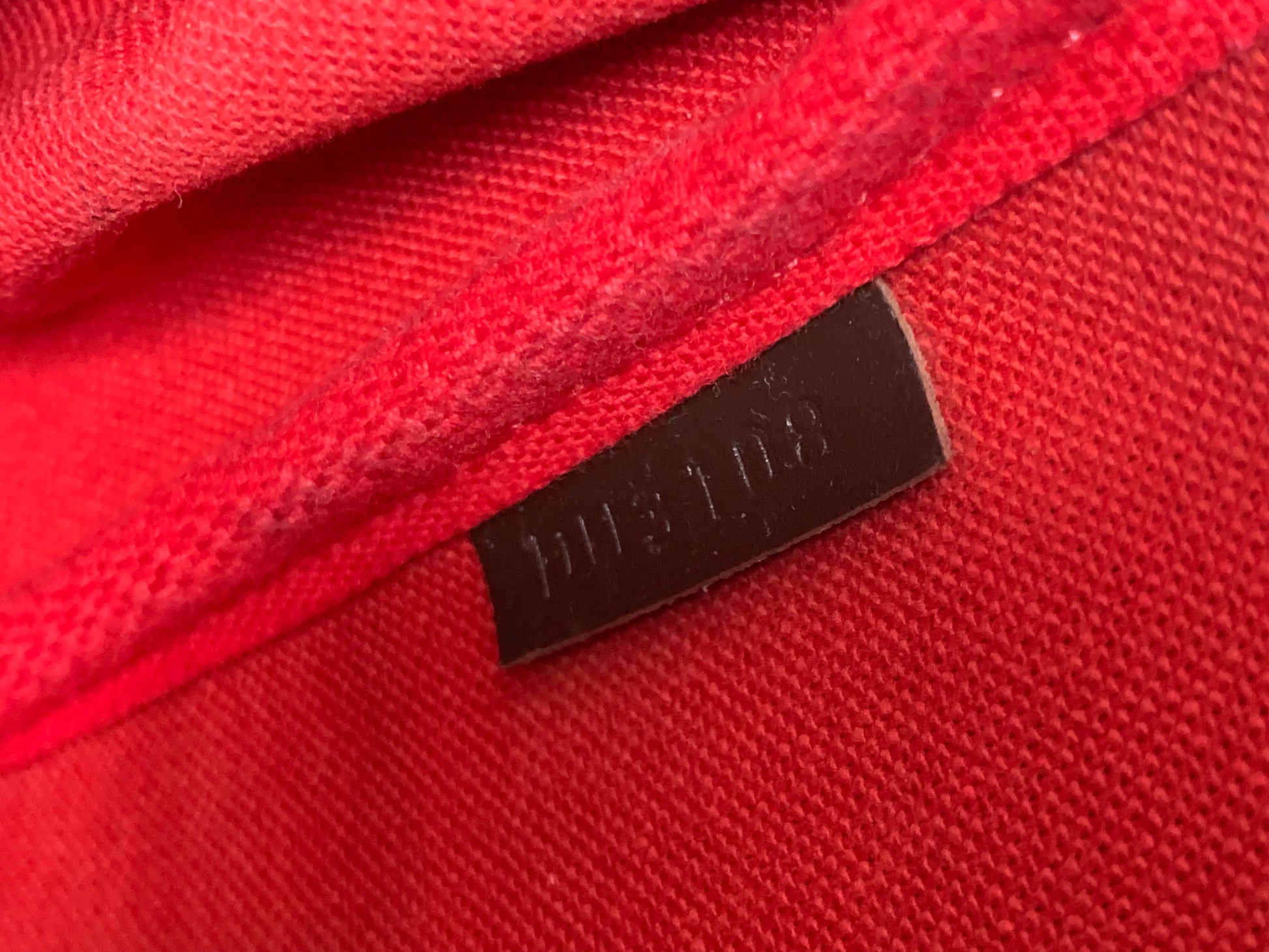 Louis Vuitton Favorite MM Damier Ebene