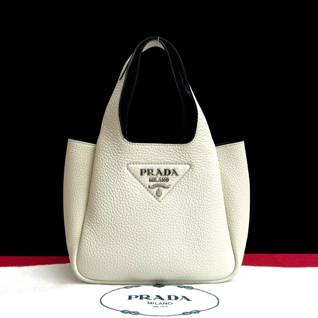 Prada Vitello Daino Hobo