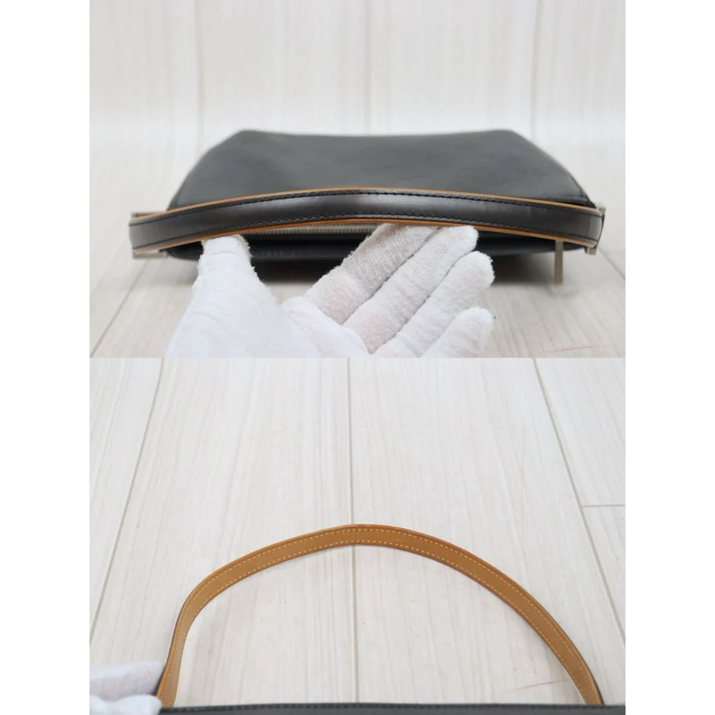 Louis Vuitton	Pochette Mat Fowler