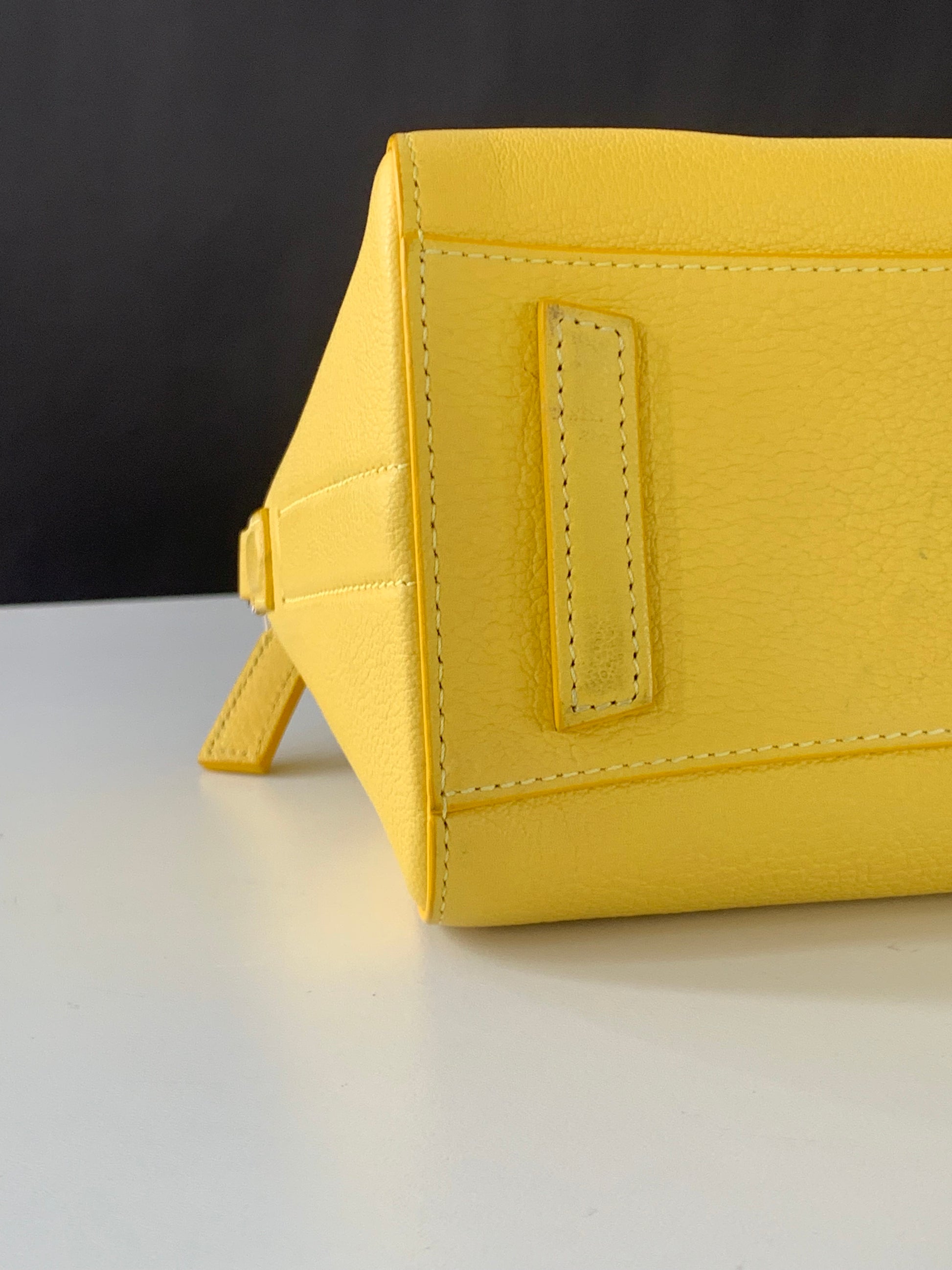 Givenchy Antigona Mini