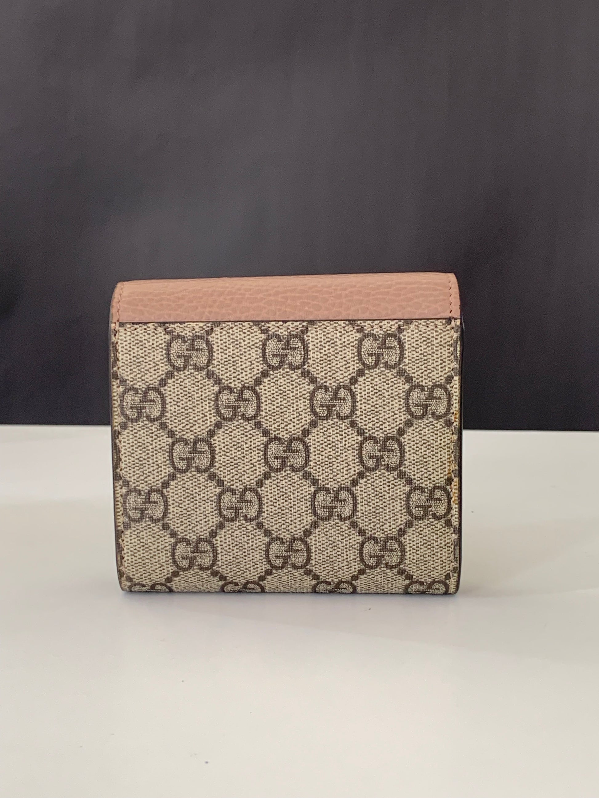 Gucci GG Supreme Monogram Medium GG Marmont Card Case