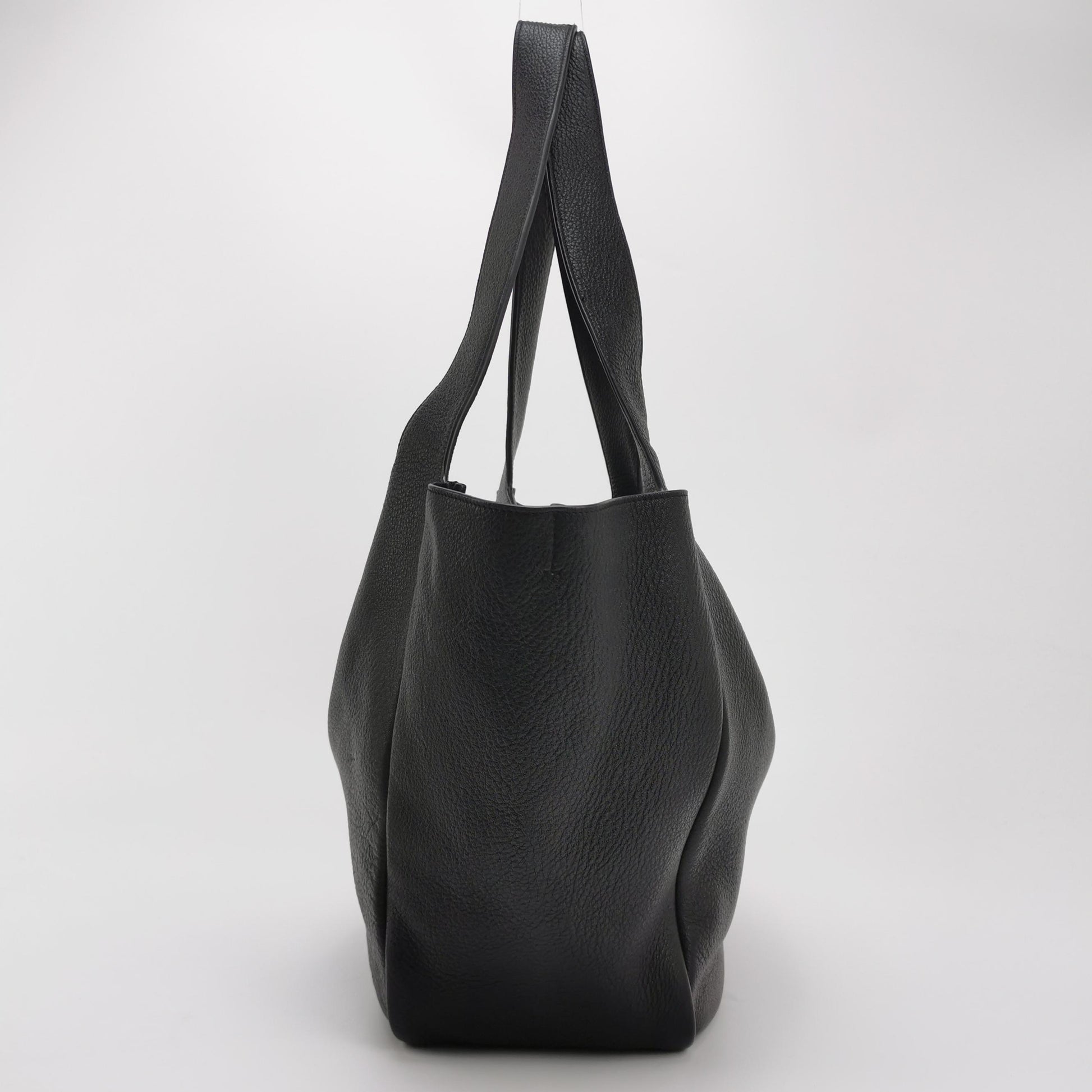 Saint Laurent Le 5 À 7 Bea Tote Black