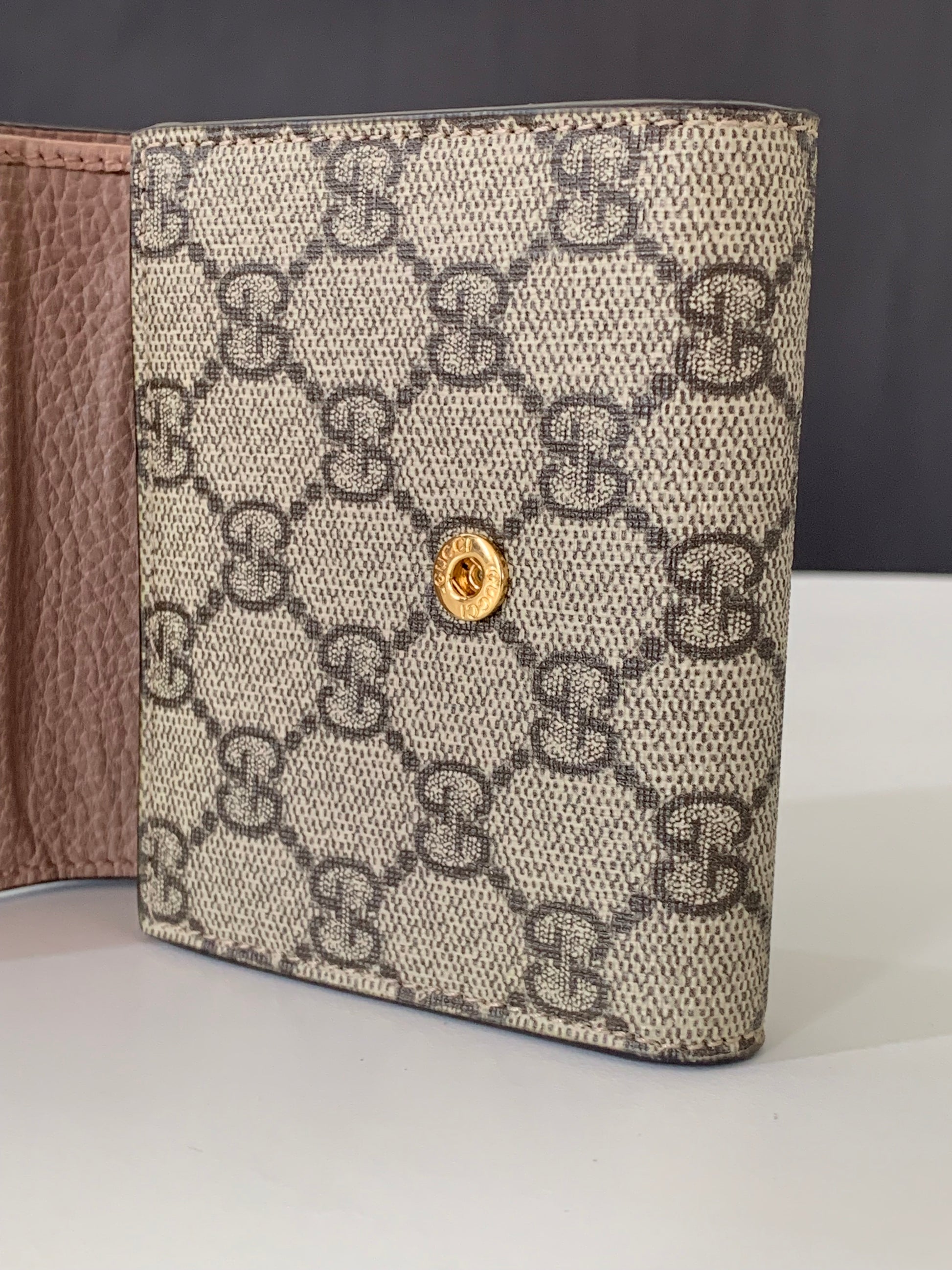 Gucci GG Supreme Monogram Medium GG Marmont Card Case