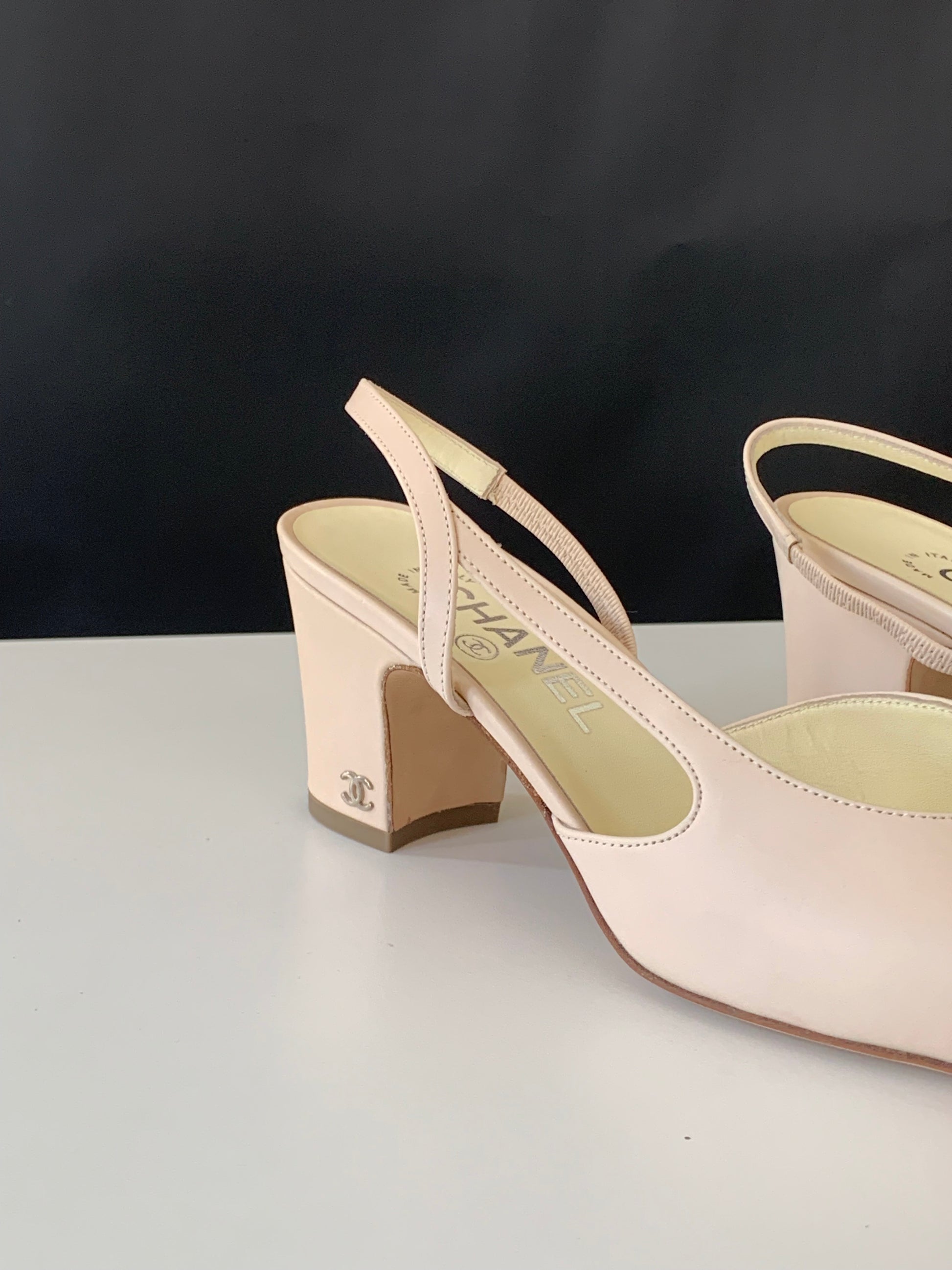 Chanel Cap Toe Slingback Pumps 38