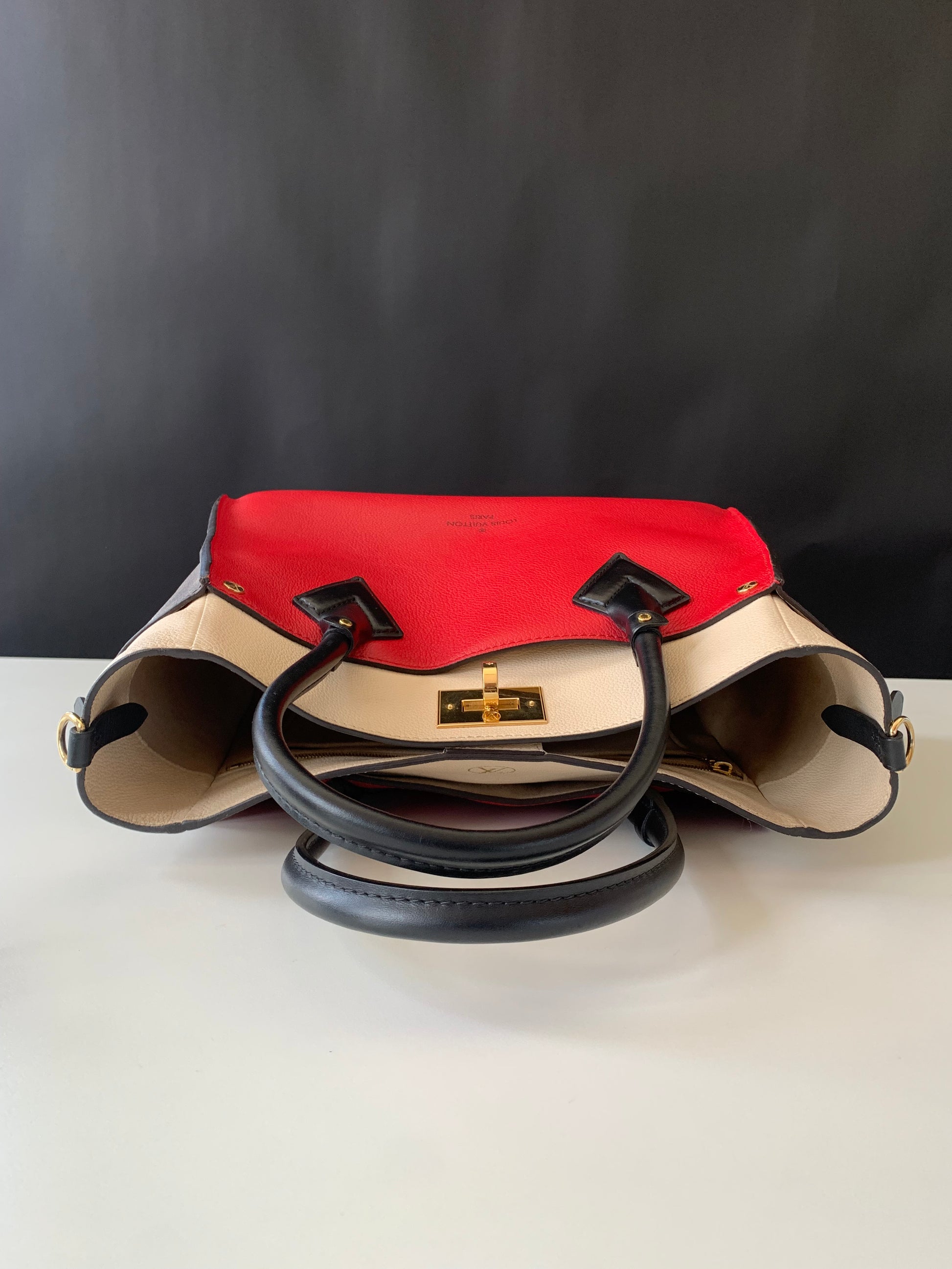 Louis Vuitton On My Side Monogram