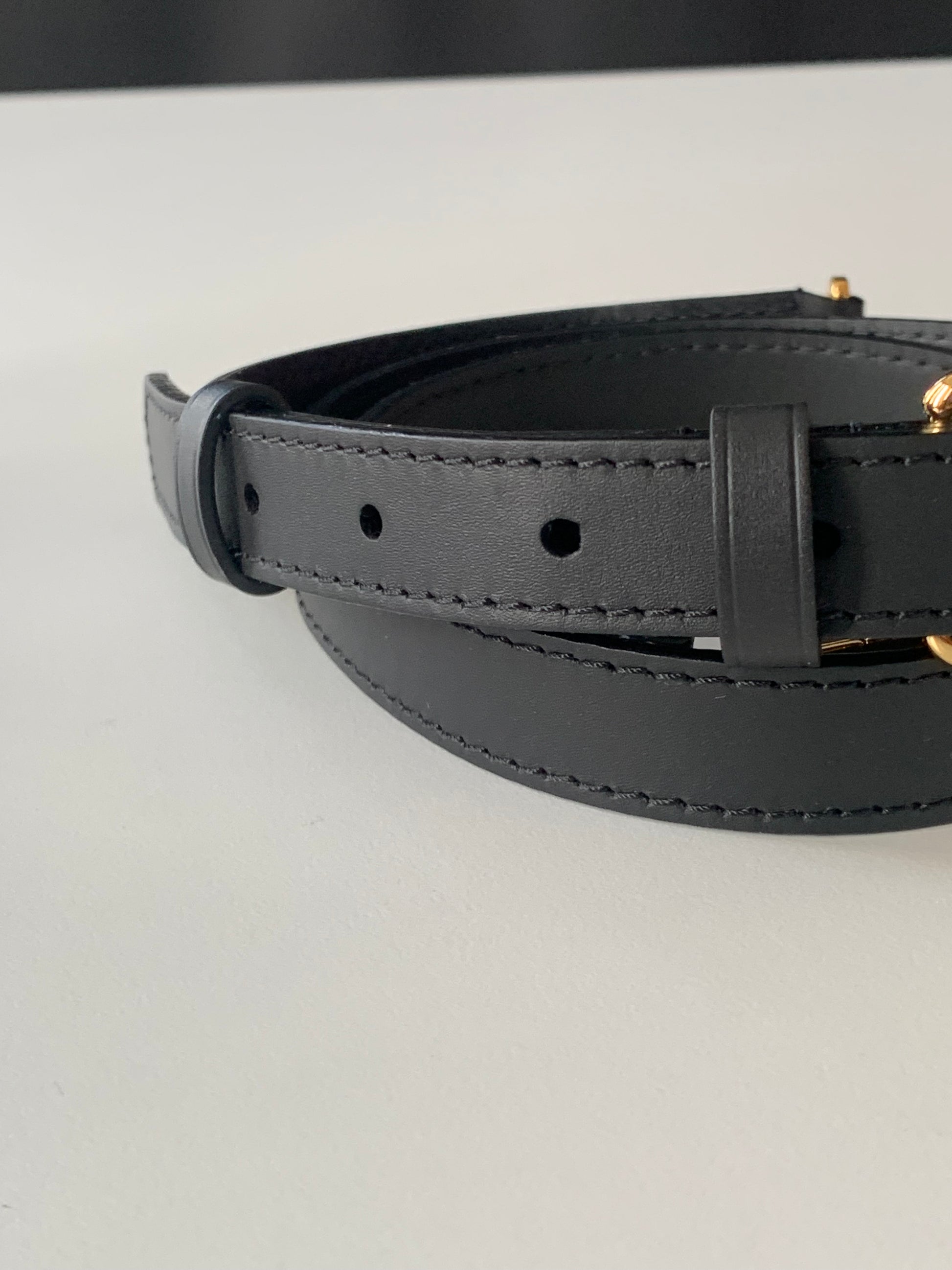 Louis Vuitton On My Side Monogram