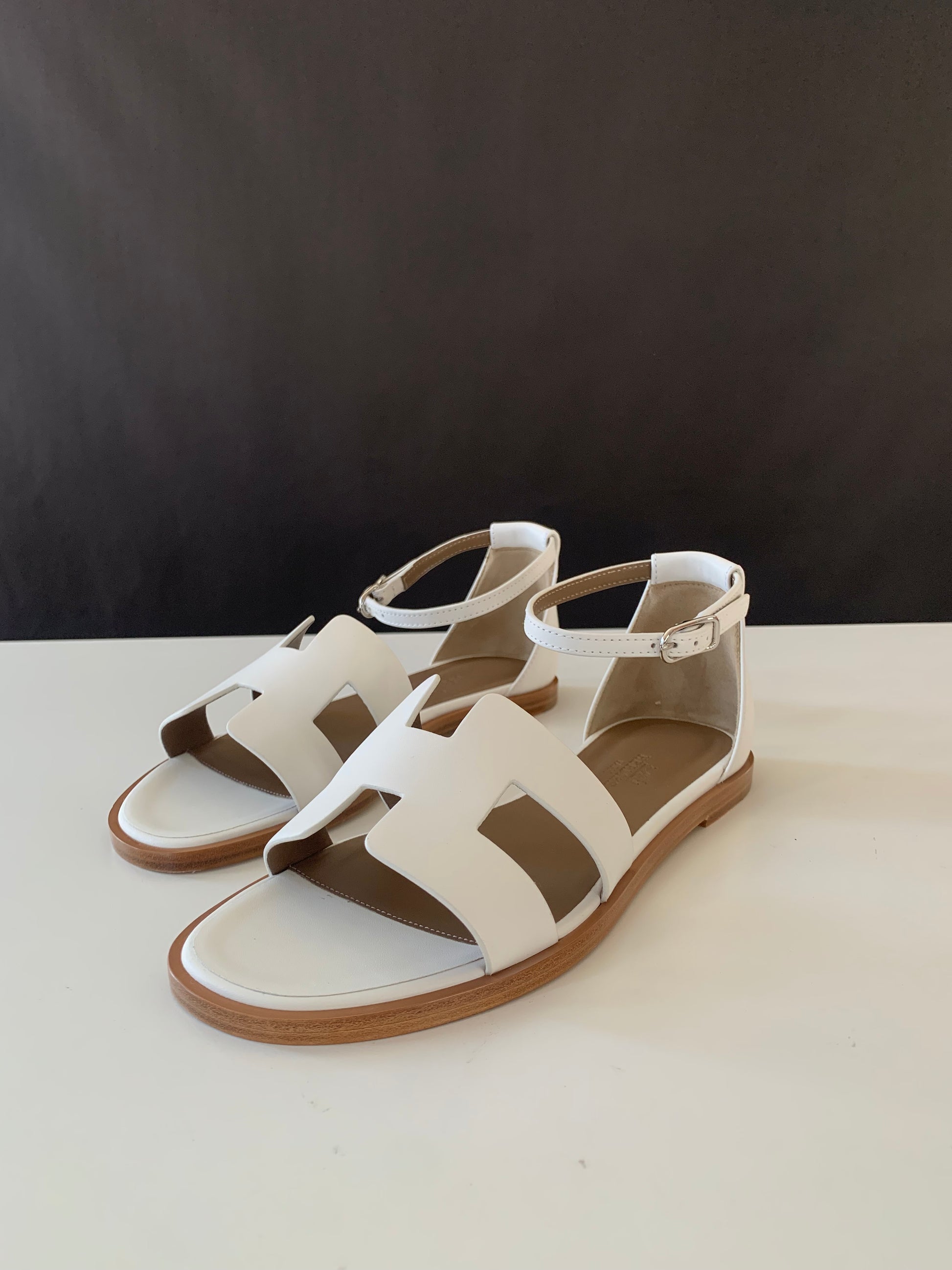 Hermès Santorini Sandals 36