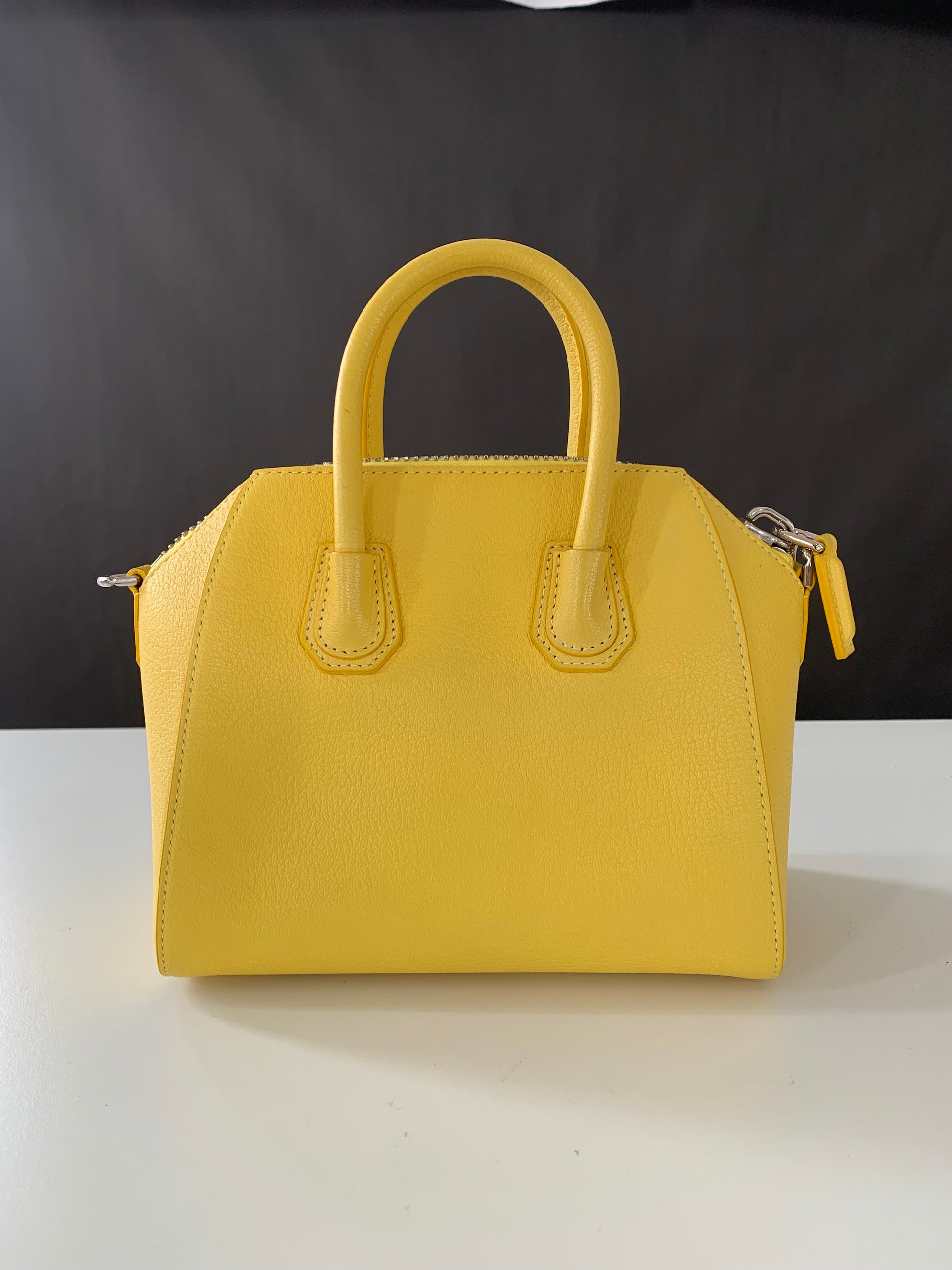 Givenchy Antigona Mini