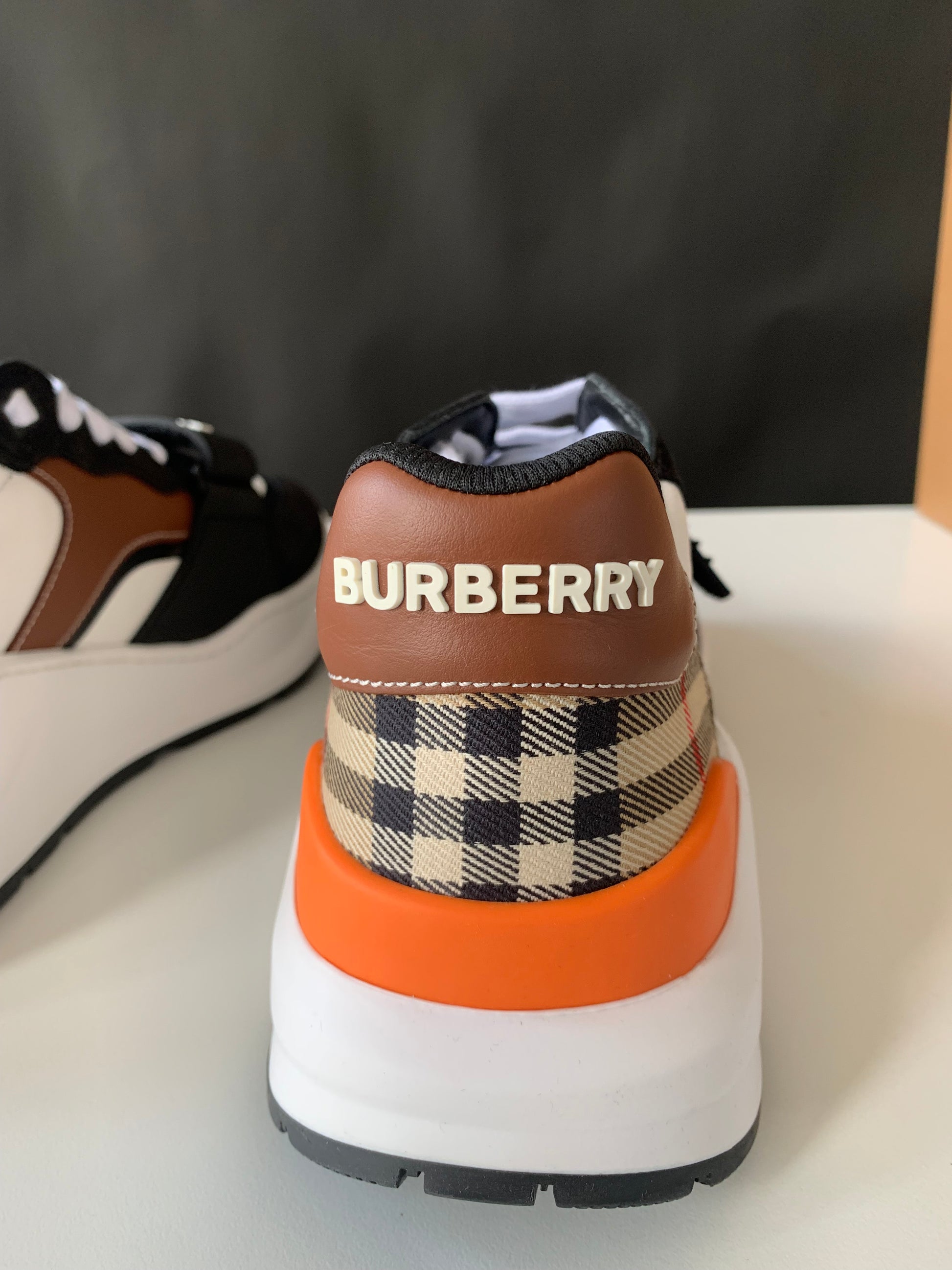 Burberry Ramsey Sneakers 41