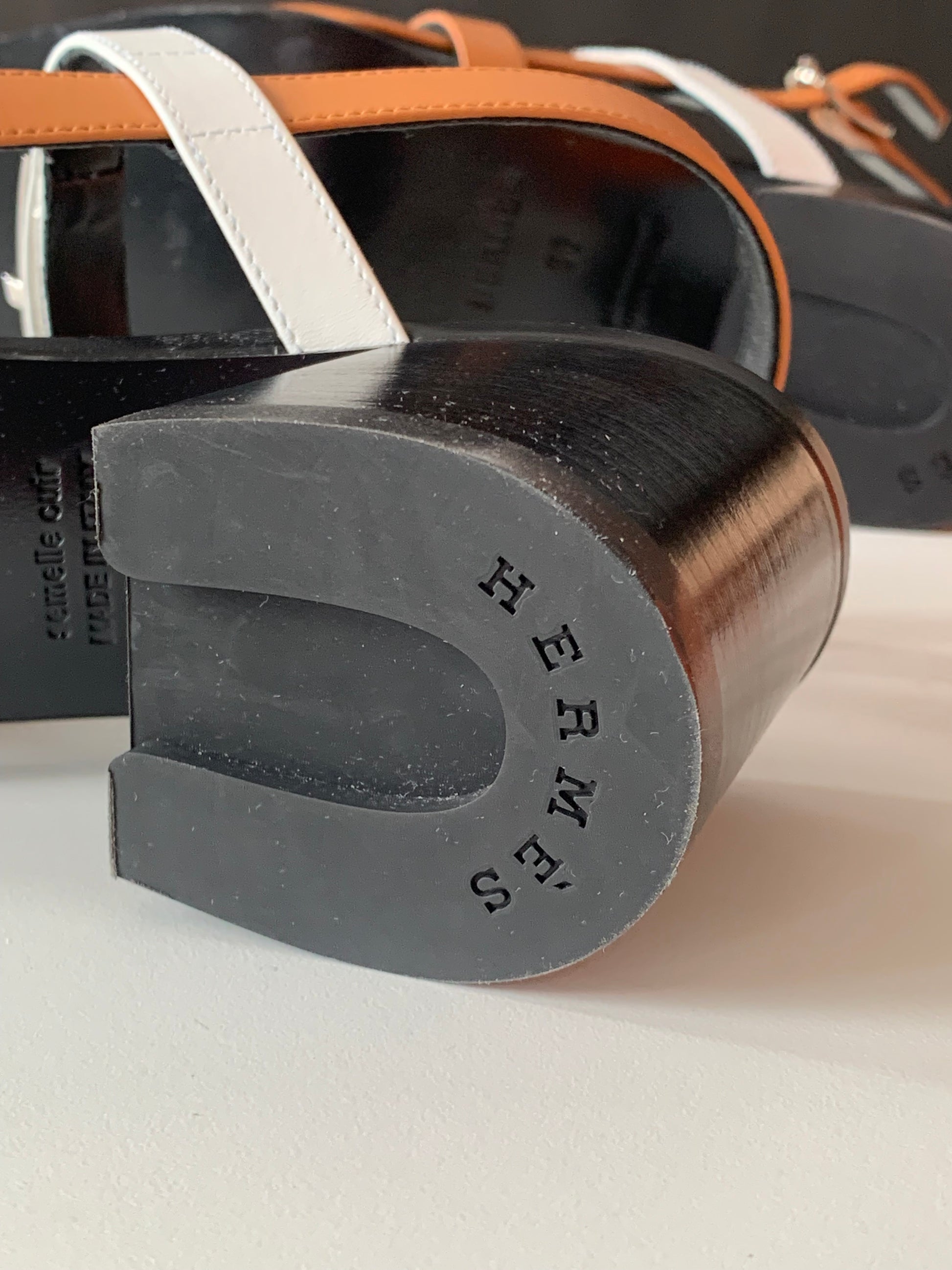 Hermès Eve Sandals 36