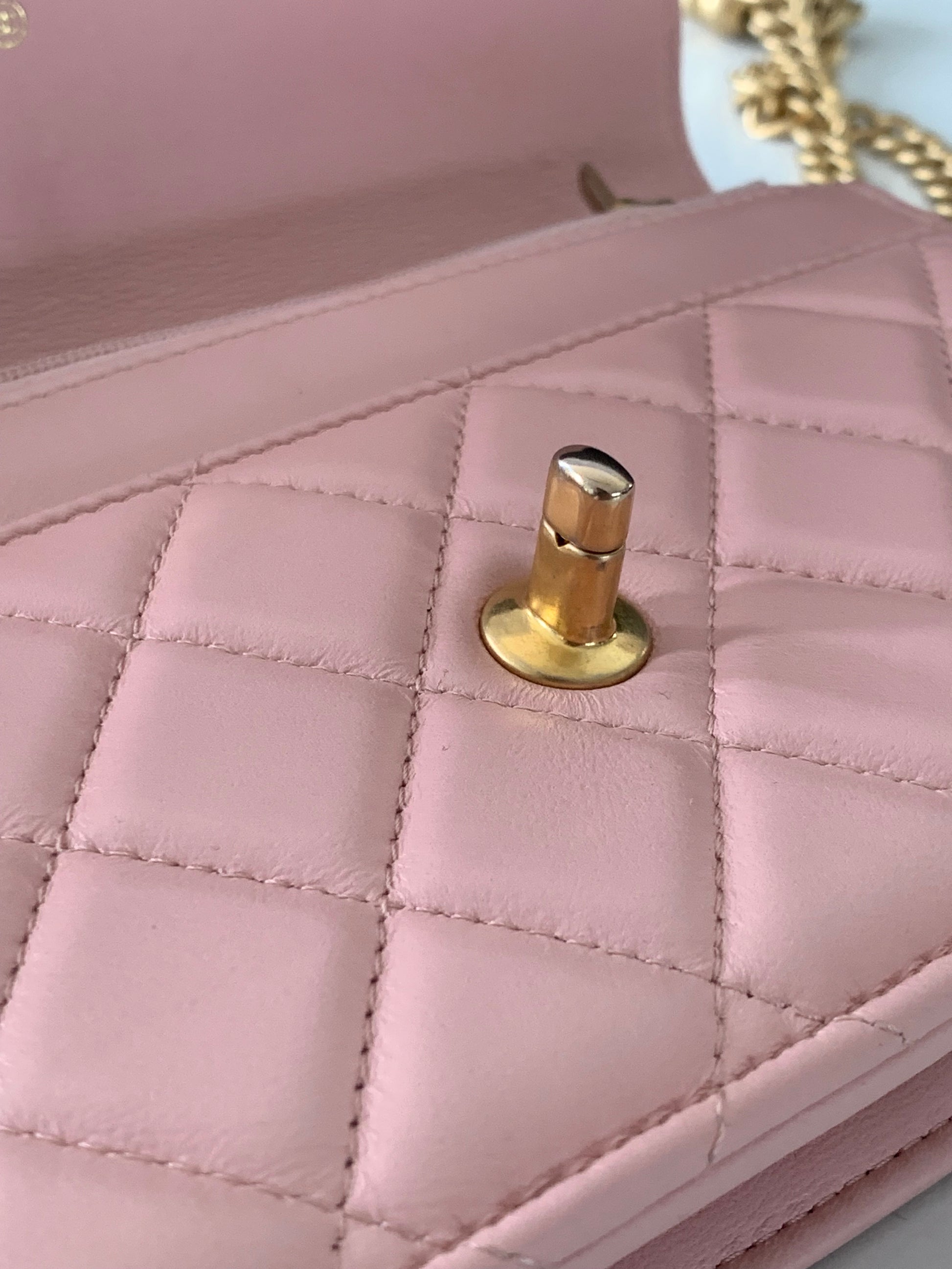 Chanel Sweet Camellia Wallet on Chain