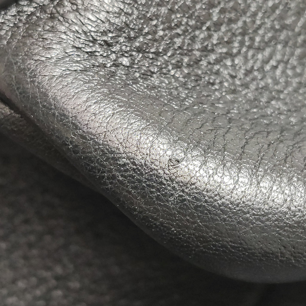 Saint Laurent Le 5 À 7 Bea Tote Black