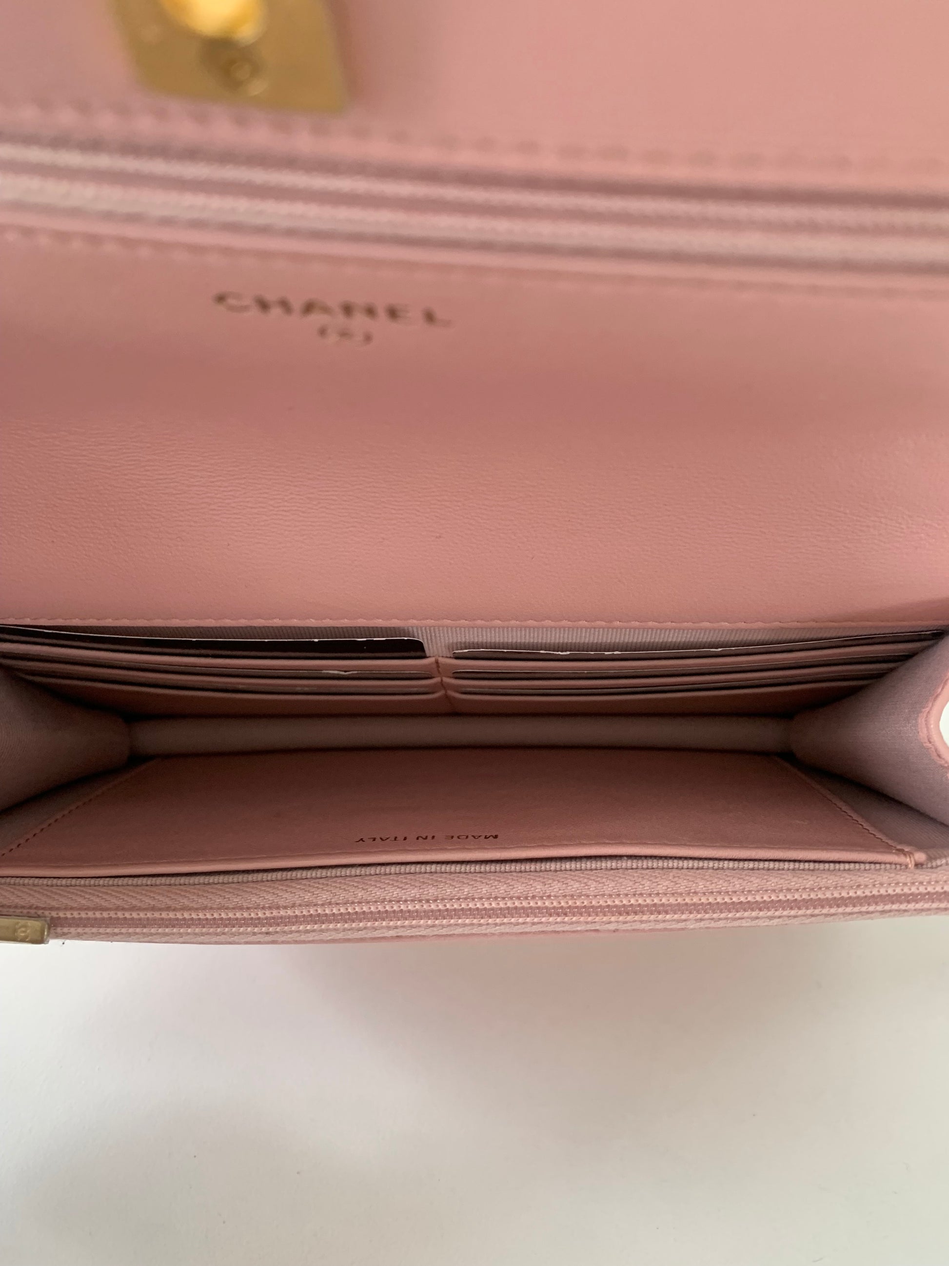 Chanel Sweet Camellia Wallet on Chain