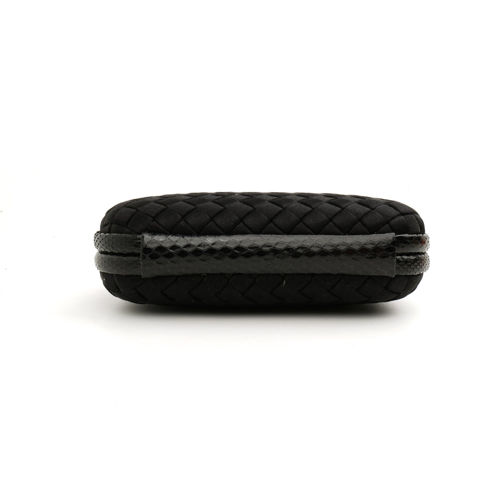 Bottega Veneta Knot Clutch Satin Black