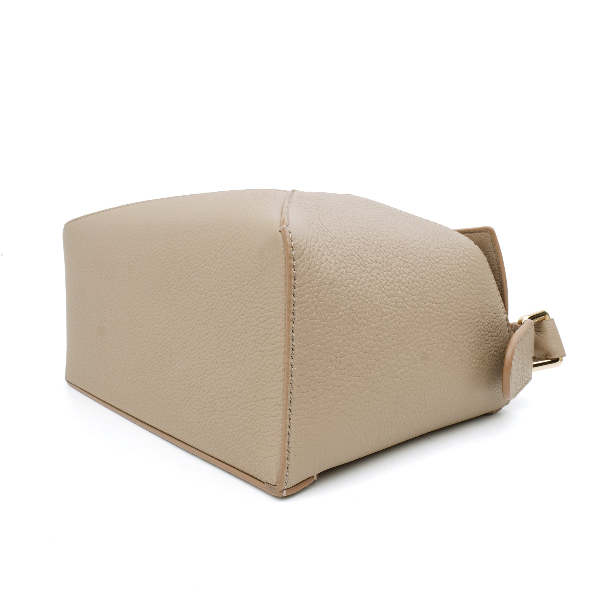 Loewe Puzzle Edge Sand Small