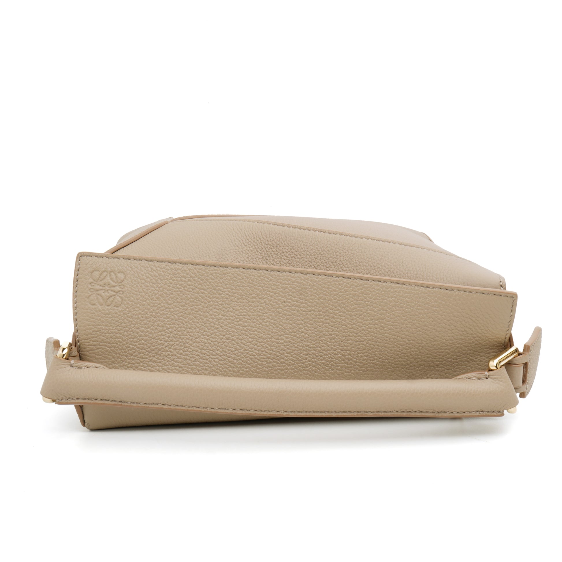 Loewe Puzzle Edge Sand Small