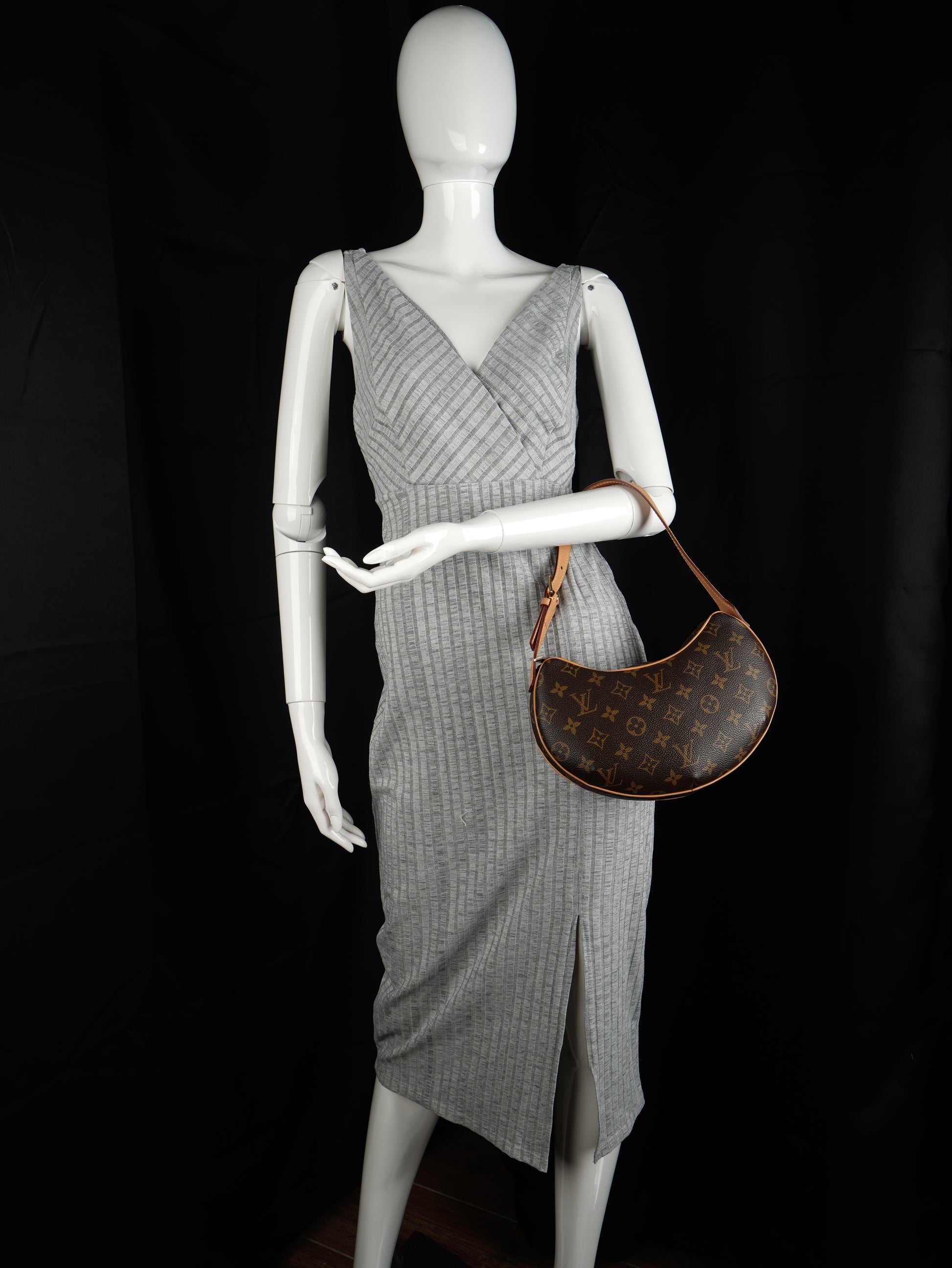 Louis Vuitton Croissant PM