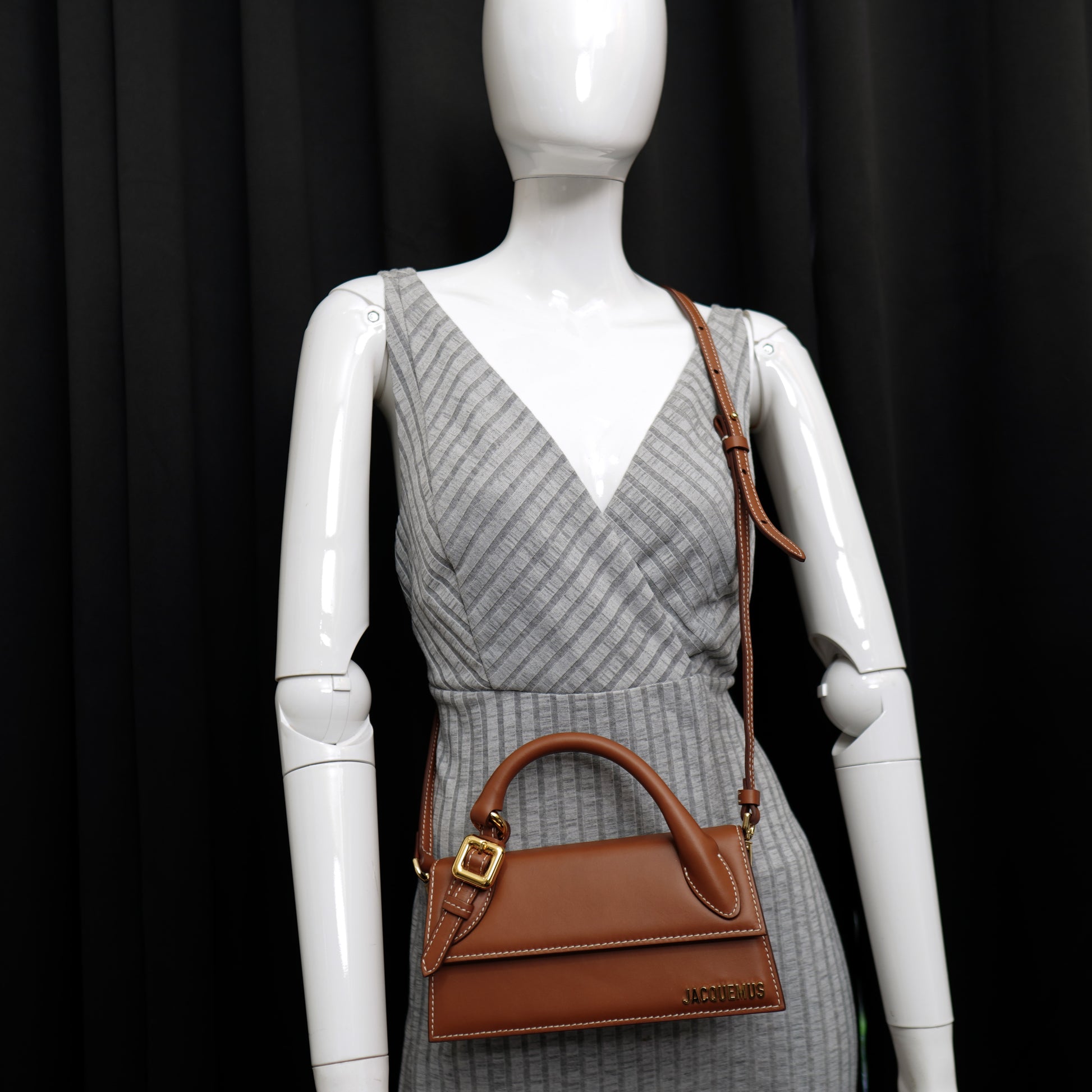 Jacquemus Le Chiquito Long Boucle Brown