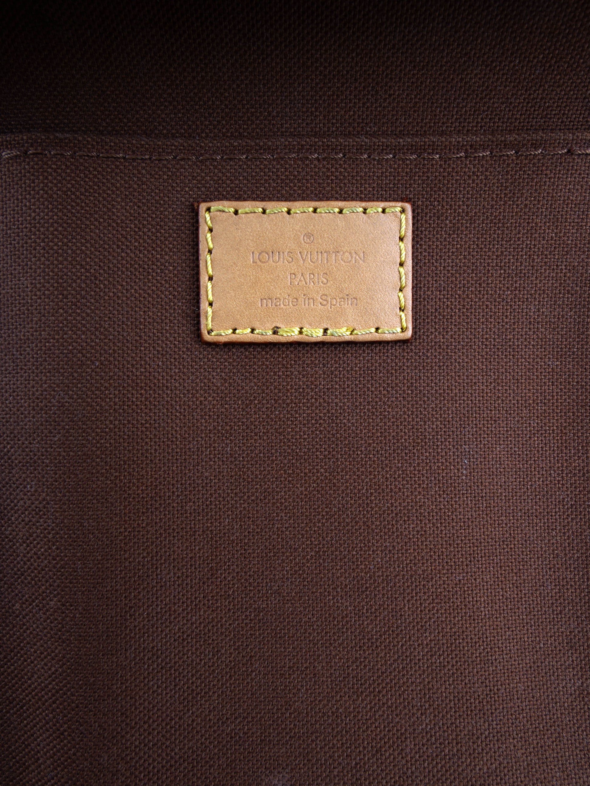 Louis Vuitton Petit Sac Plat Monogram