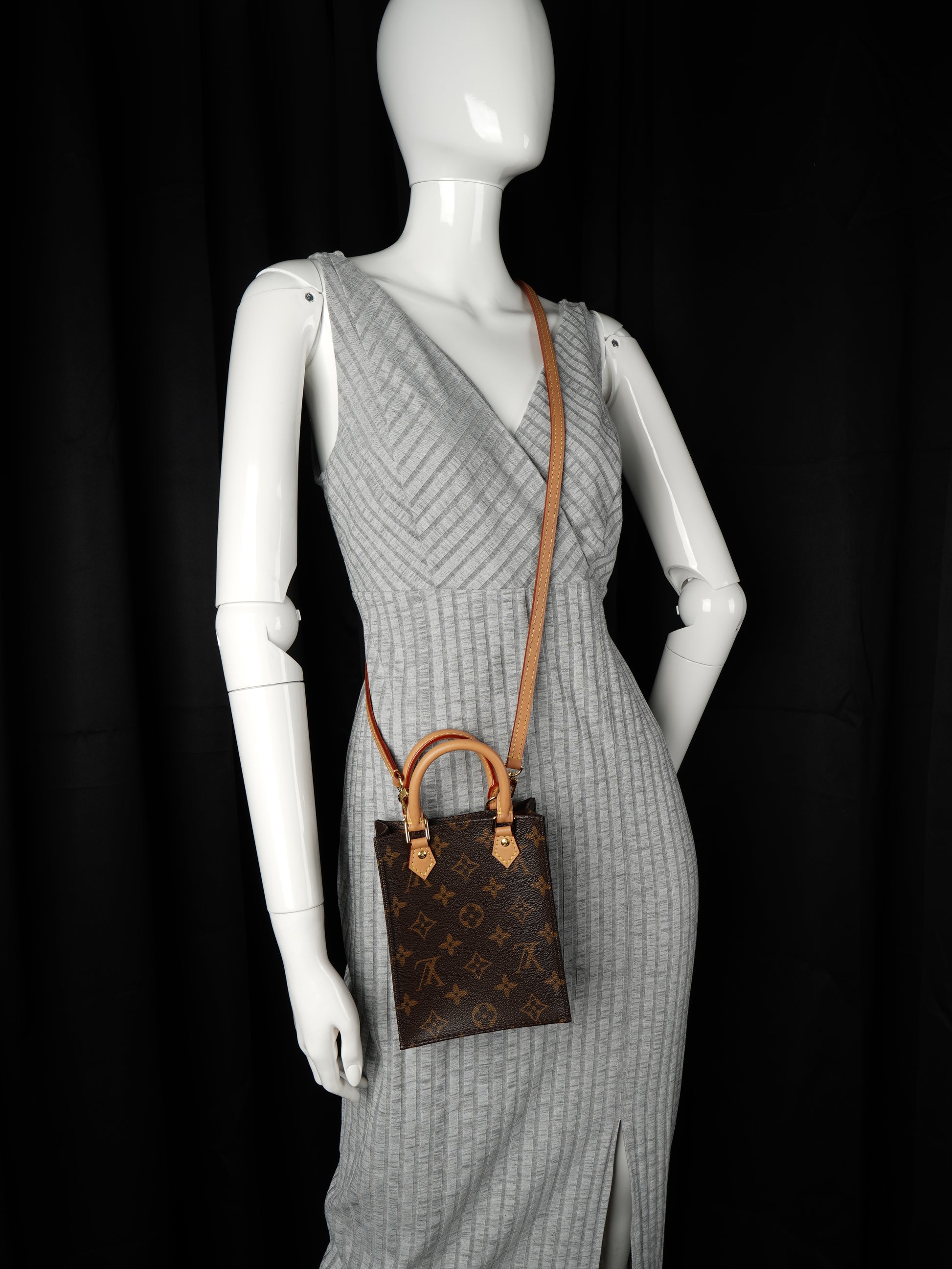 Louis Vuitton Petit Sac Plat Monogram