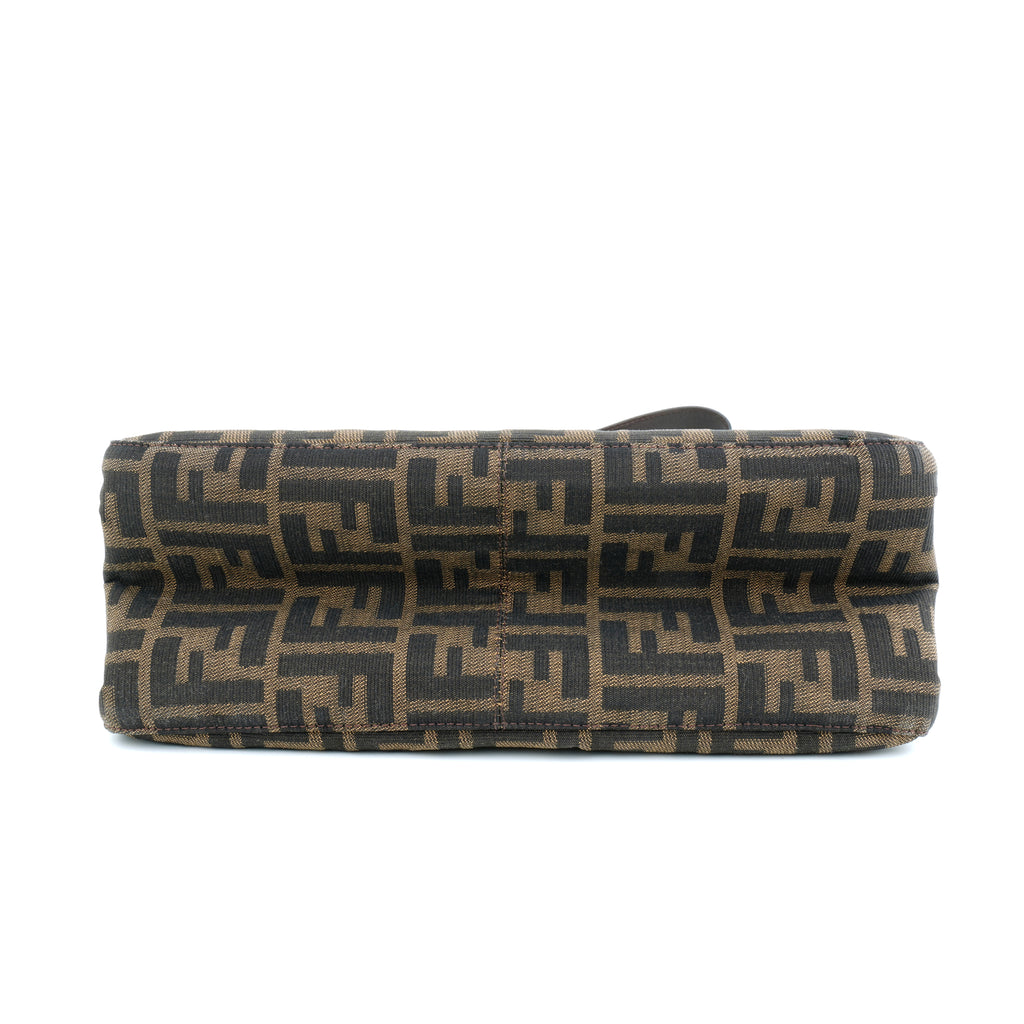 Fendi Mamma Baguette Zucca