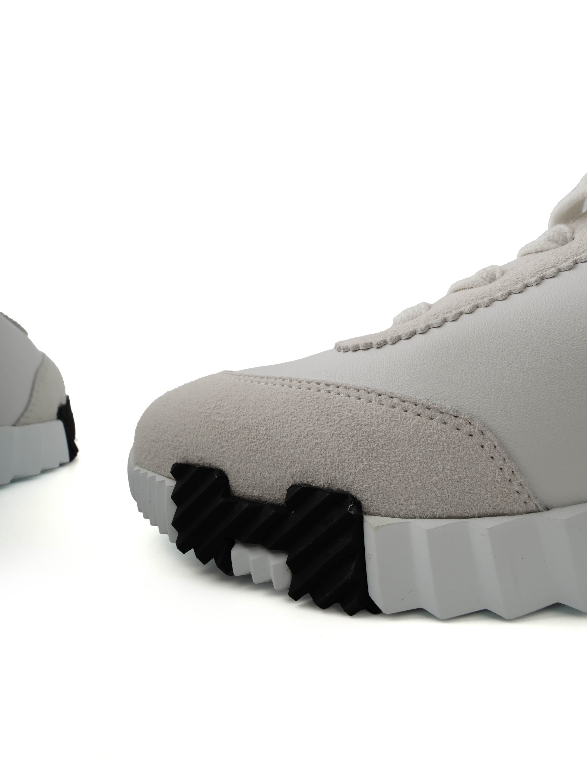 Hermès Bouncing Sneakers 38