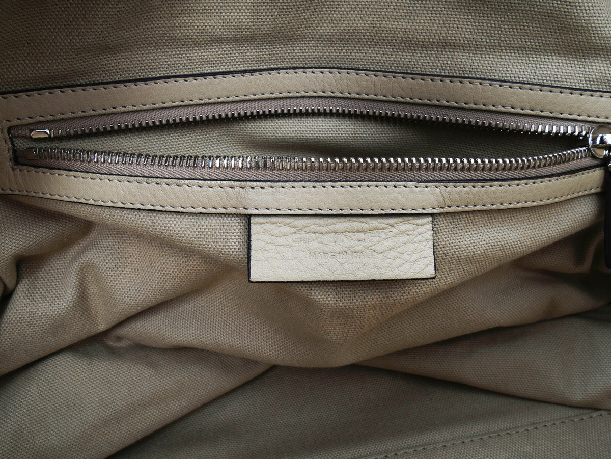 Givenchy Nightingale Medium