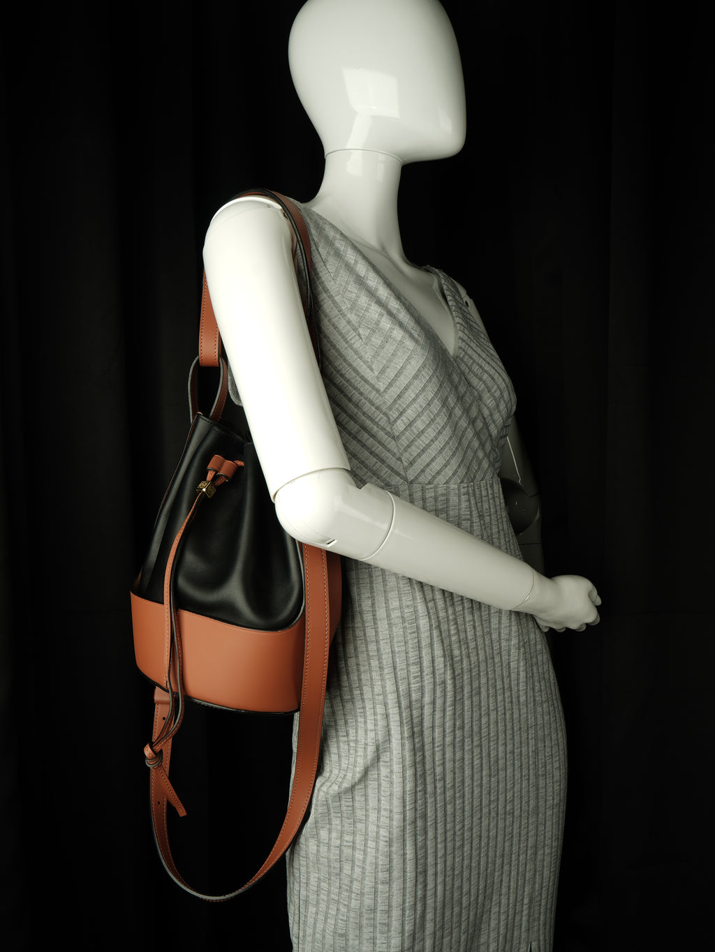 Loewe Balloon Bucket Bag