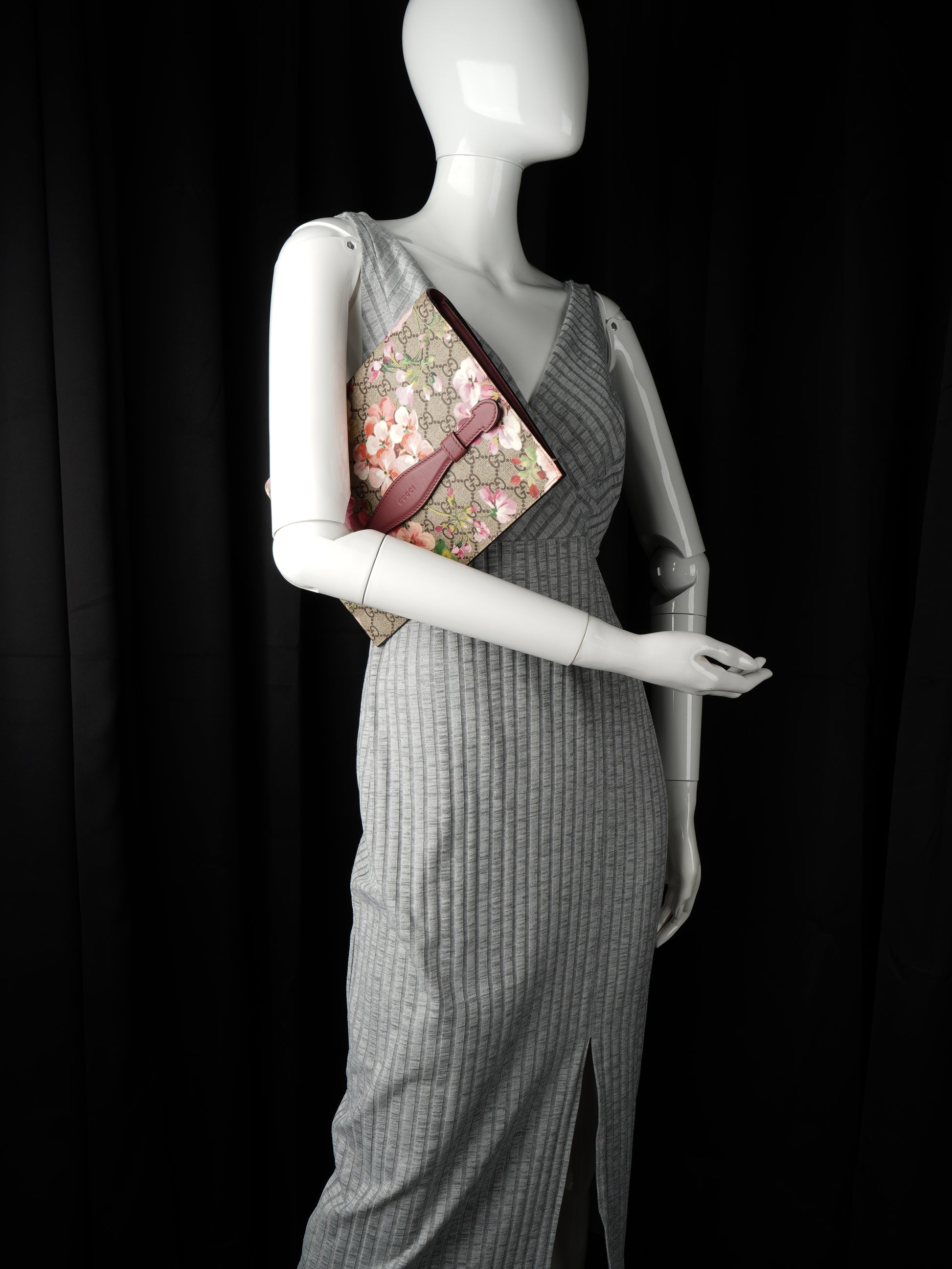 Gucci Blooms Floral Clutch