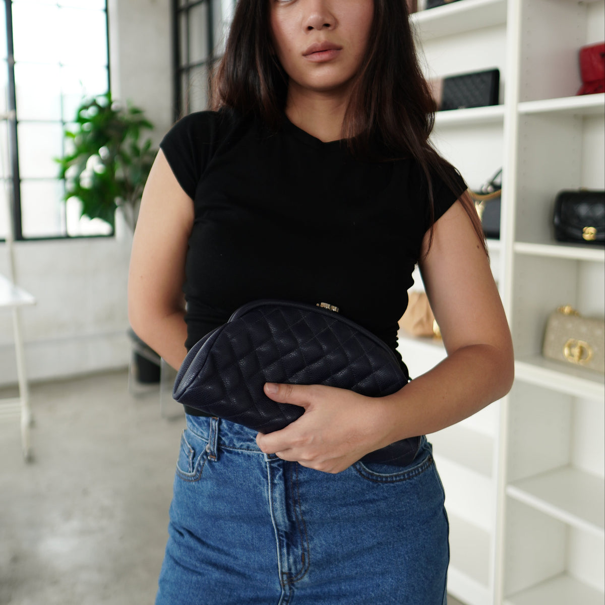 Chanel Timeless Clutch Caviar Dark Blue SHW