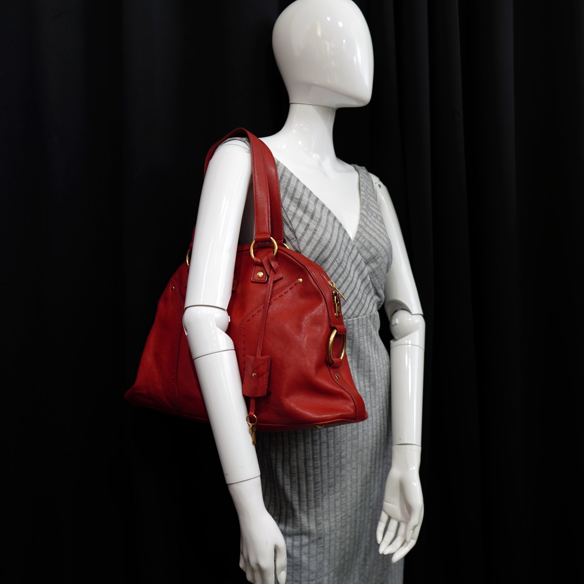 Saint Laurent Muse Handbag