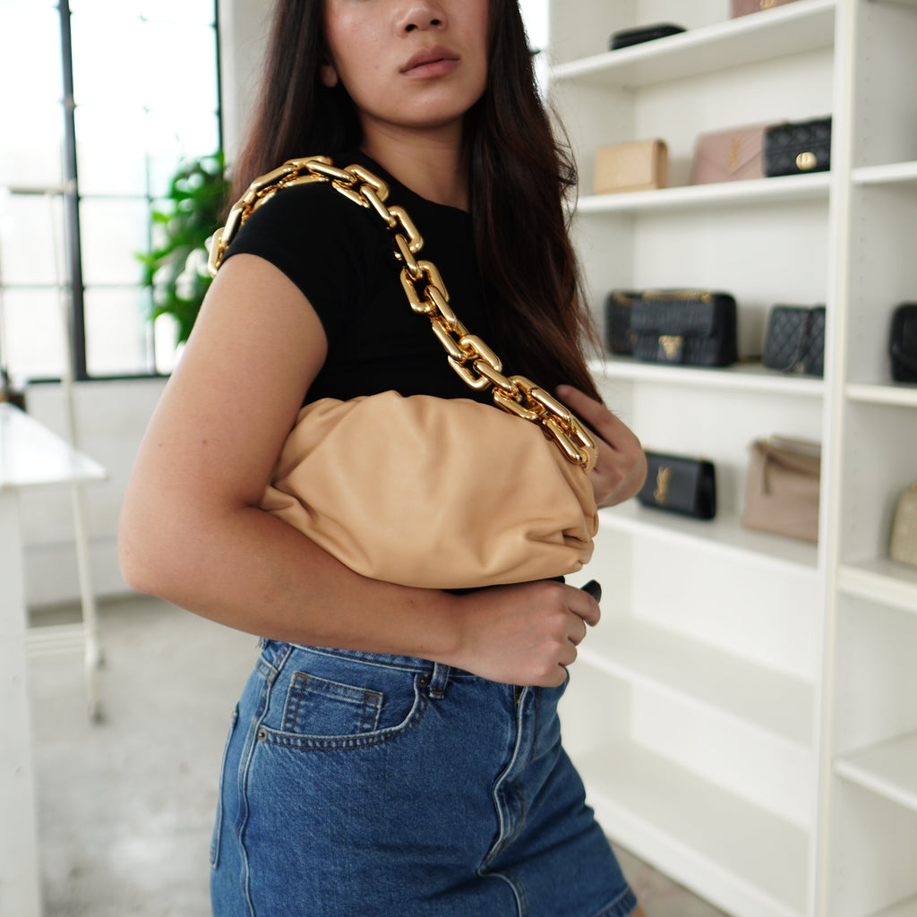 Bottega Veneta The Chain Pouch Small Beige