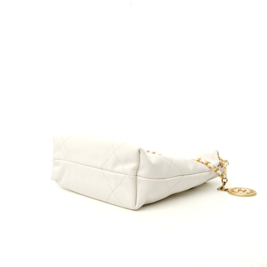 Chanel 22 Mini White