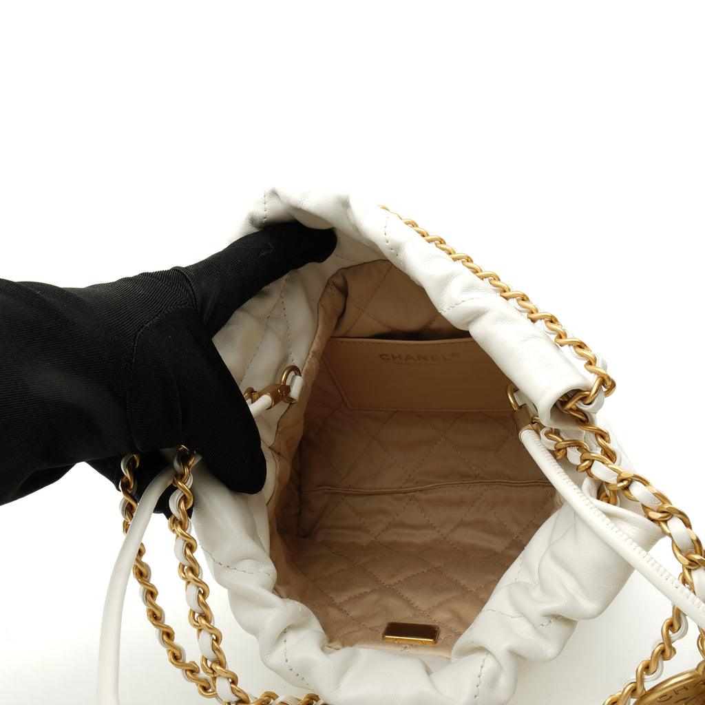 Chanel 22 Mini White