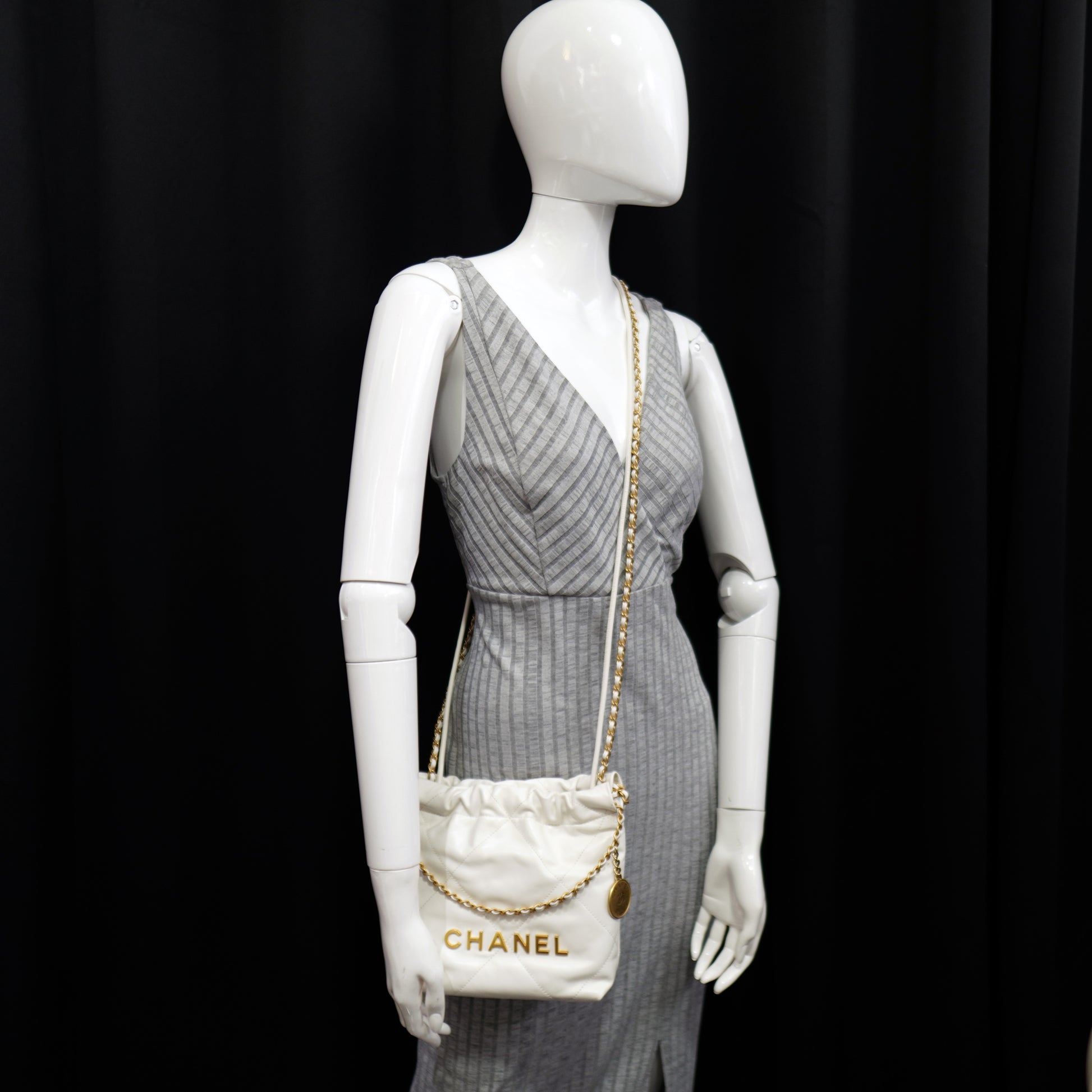 Chanel 22 Mini White