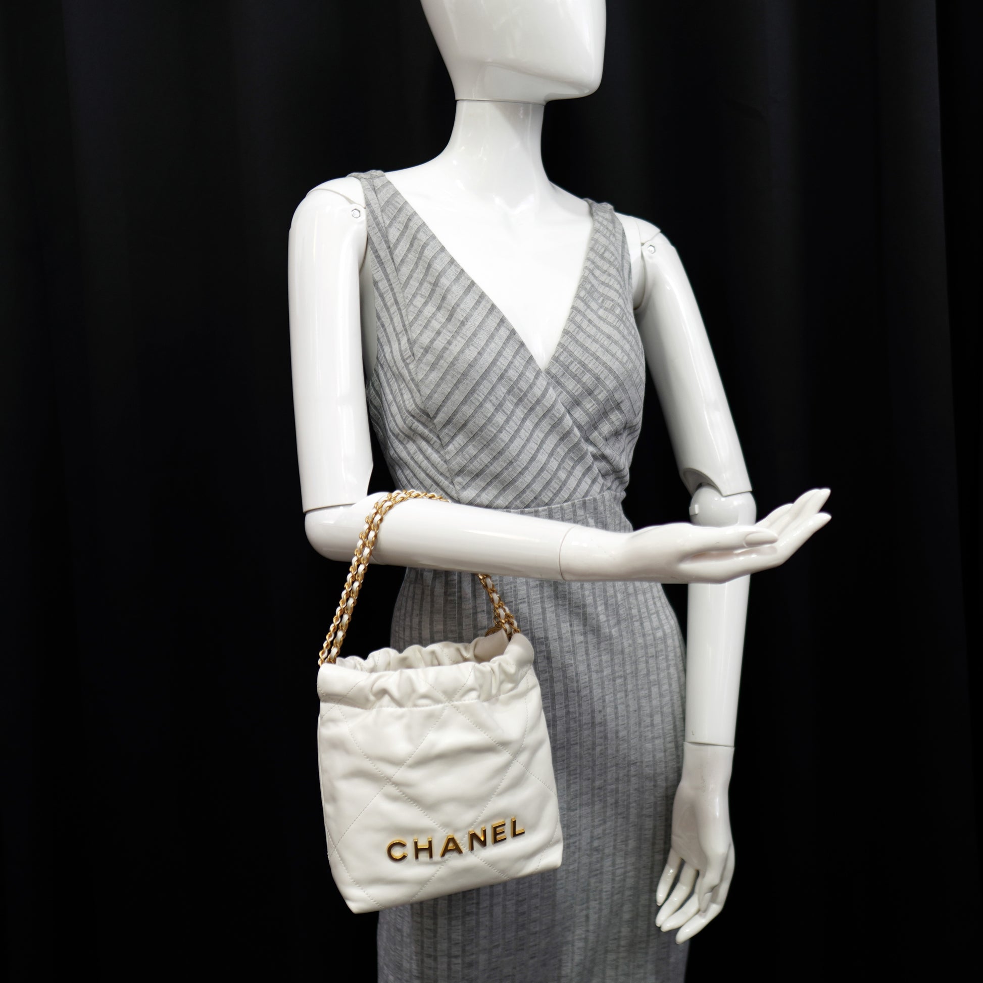 Chanel 22 Mini White